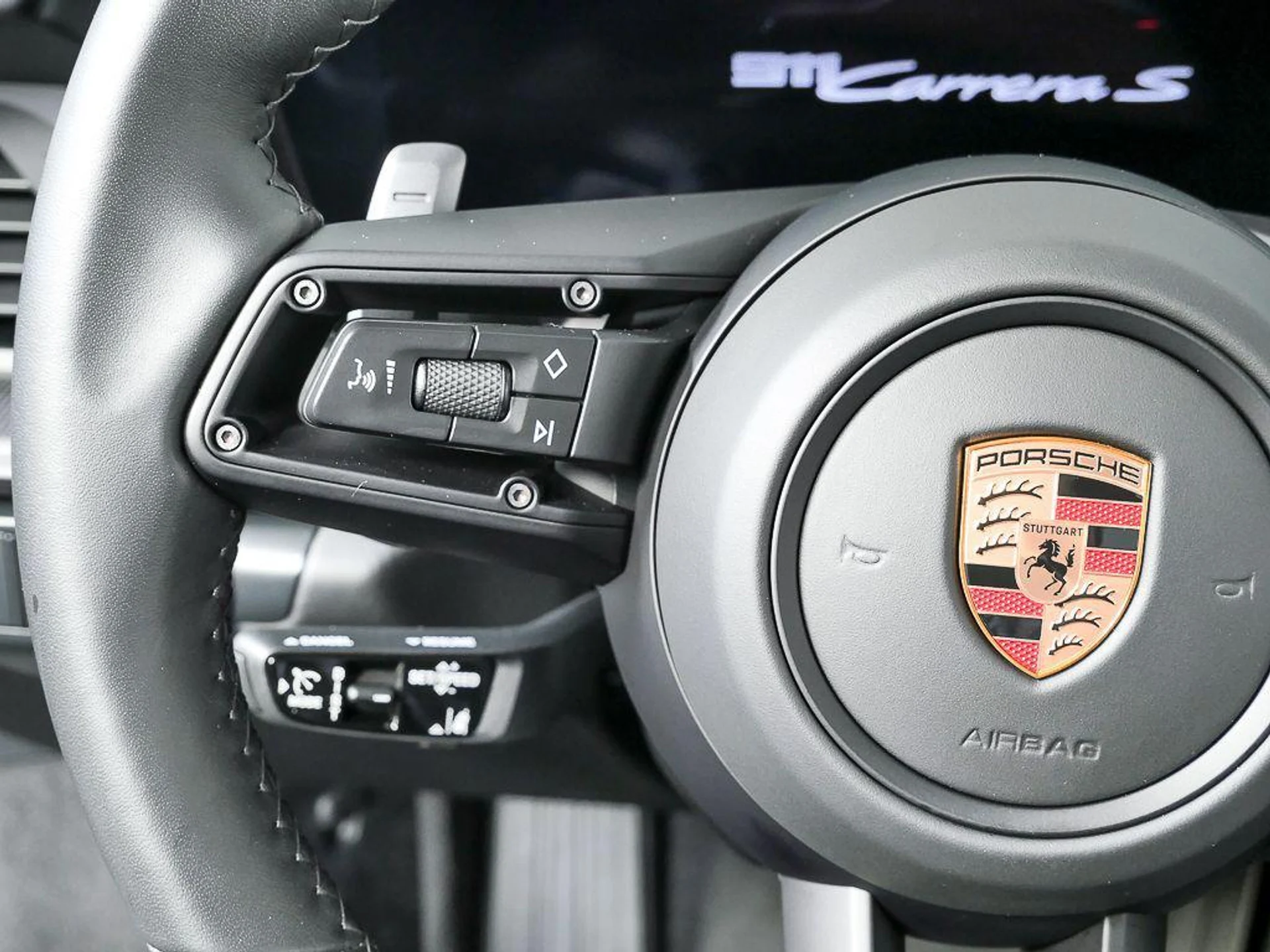 mph010_2461168425_U_IZ_27_CV_Ft_A_Crp4_S4_H4u_Q_We_Tstg_96b7fa6ed1