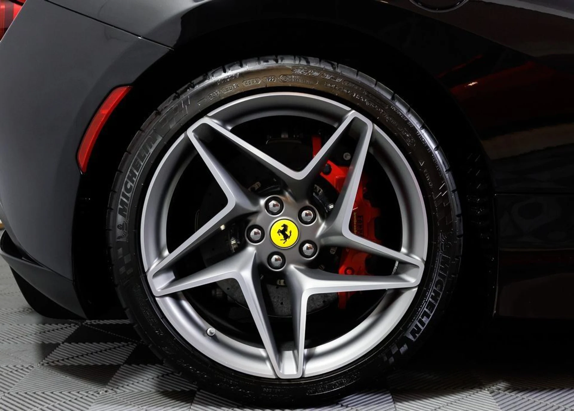 mph010_2472349477_632f19ad0be1808bf85391149235cfb8_803d754500