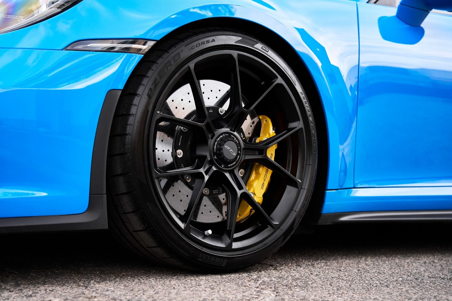 mph010_2482686791_Used_2022_Porsche_911_GT_3_1757034803_b37be82a9d
