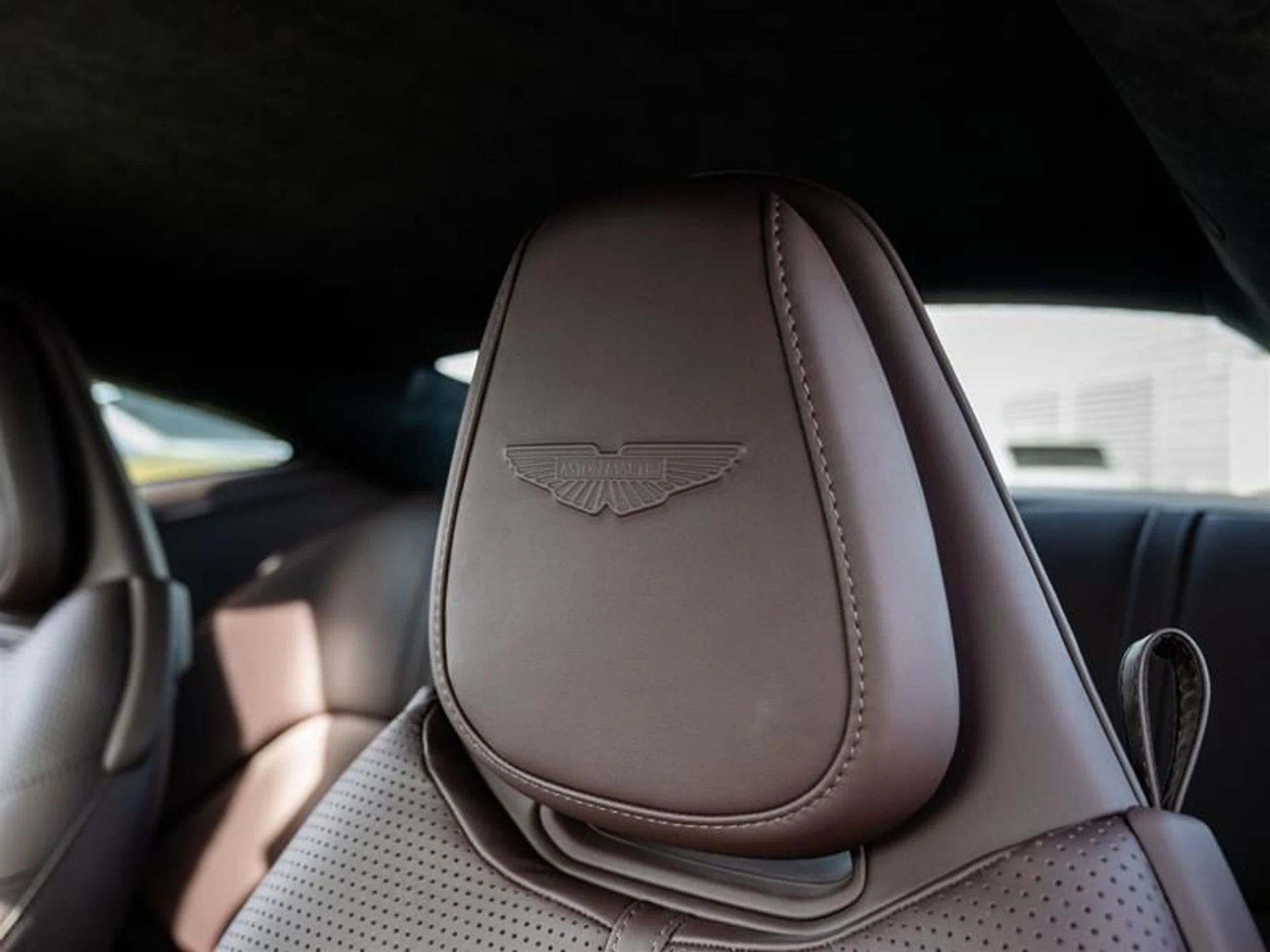 mph010_2484441356_2ekpt4iv_5d8892cc15