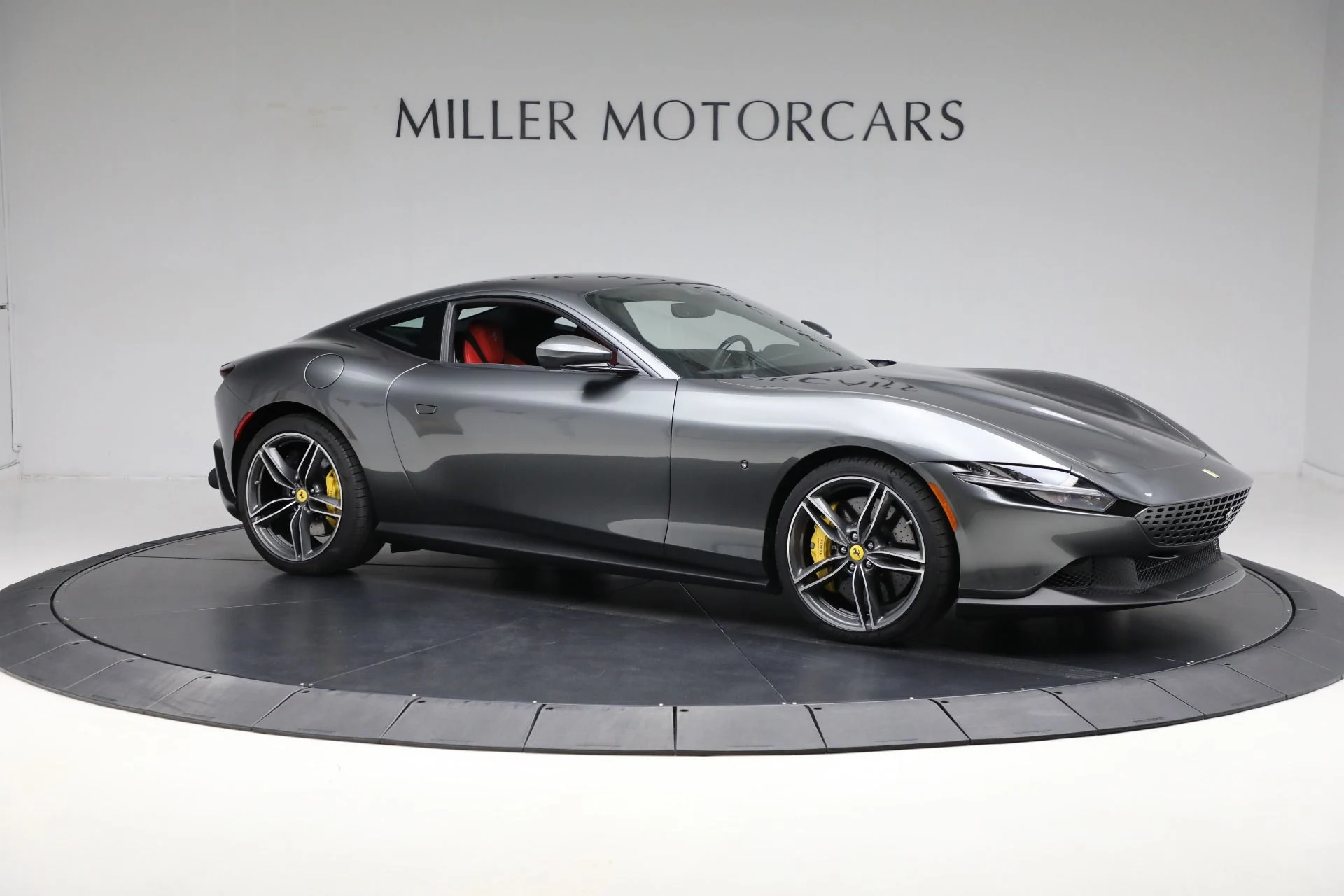 mph010_2484597020_Used_2024_Ferrari_Roma_e013b8df1b