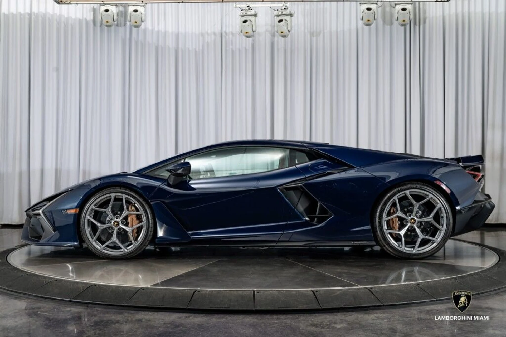 mph010_2485630683_f82da819f5678035ff03f932bbcb2e03_30d25579bc