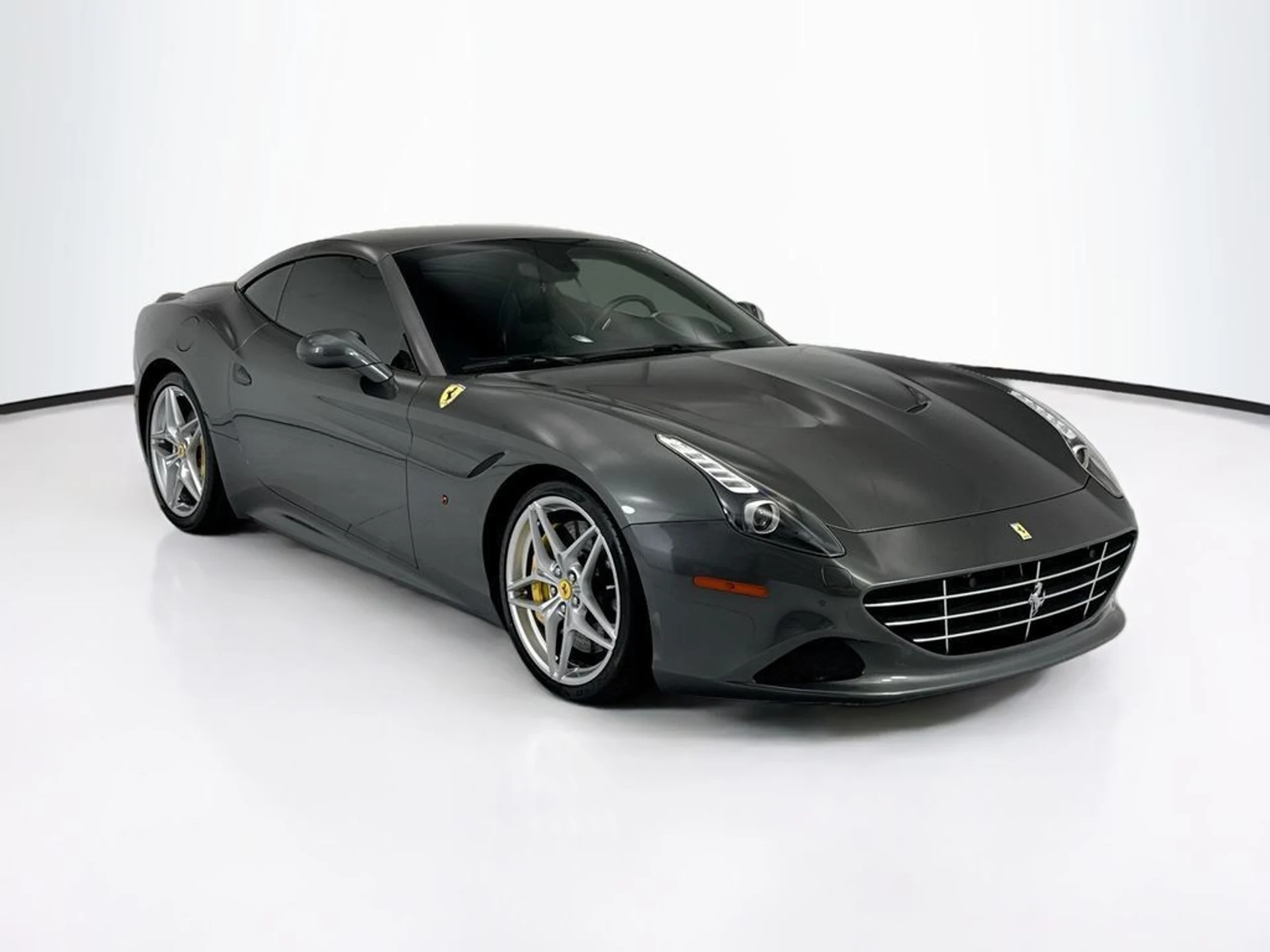 mph010_2496259211_used_2015_ferrari_california_t2drconvertible_8119_23024699_11_1024_214376d325