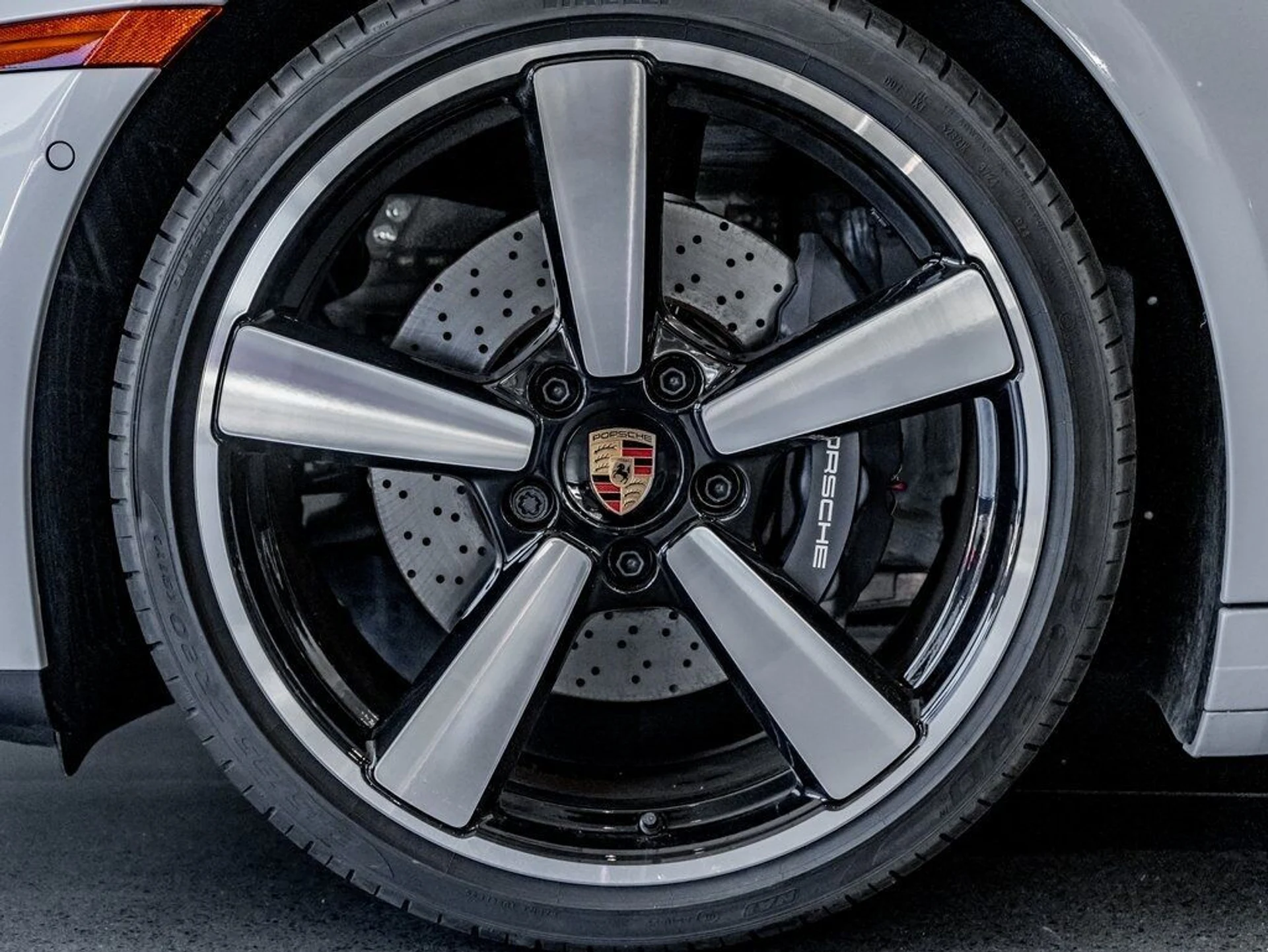 mph010_2497093601_e24a1b1619b7d38428a50c300041648f_11093969d0