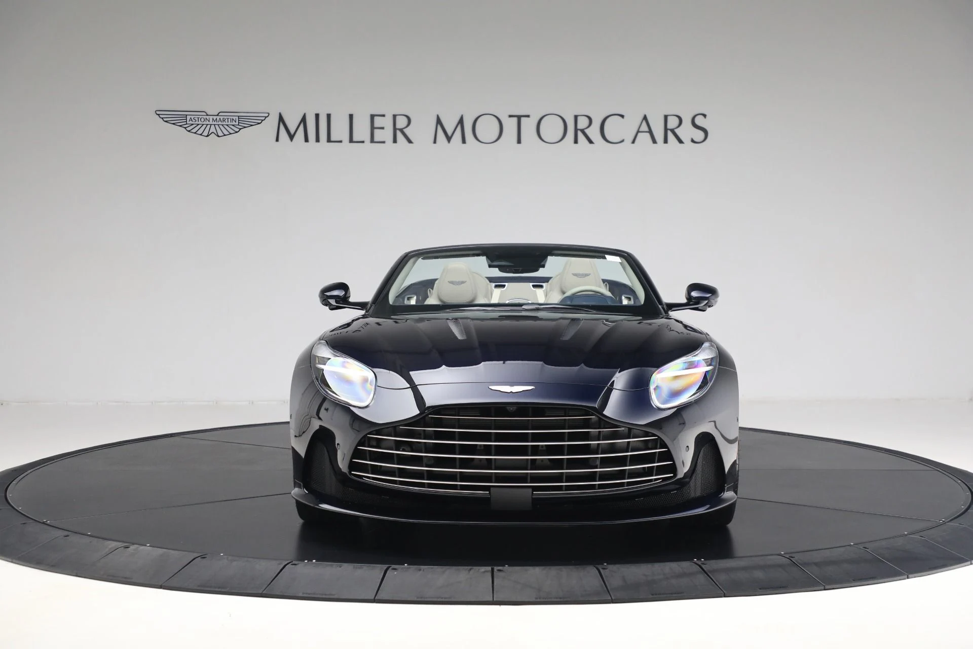 mph010_2497585280_New_2025_Aston_Martin_DB_12_Volante_9ce3ccce84