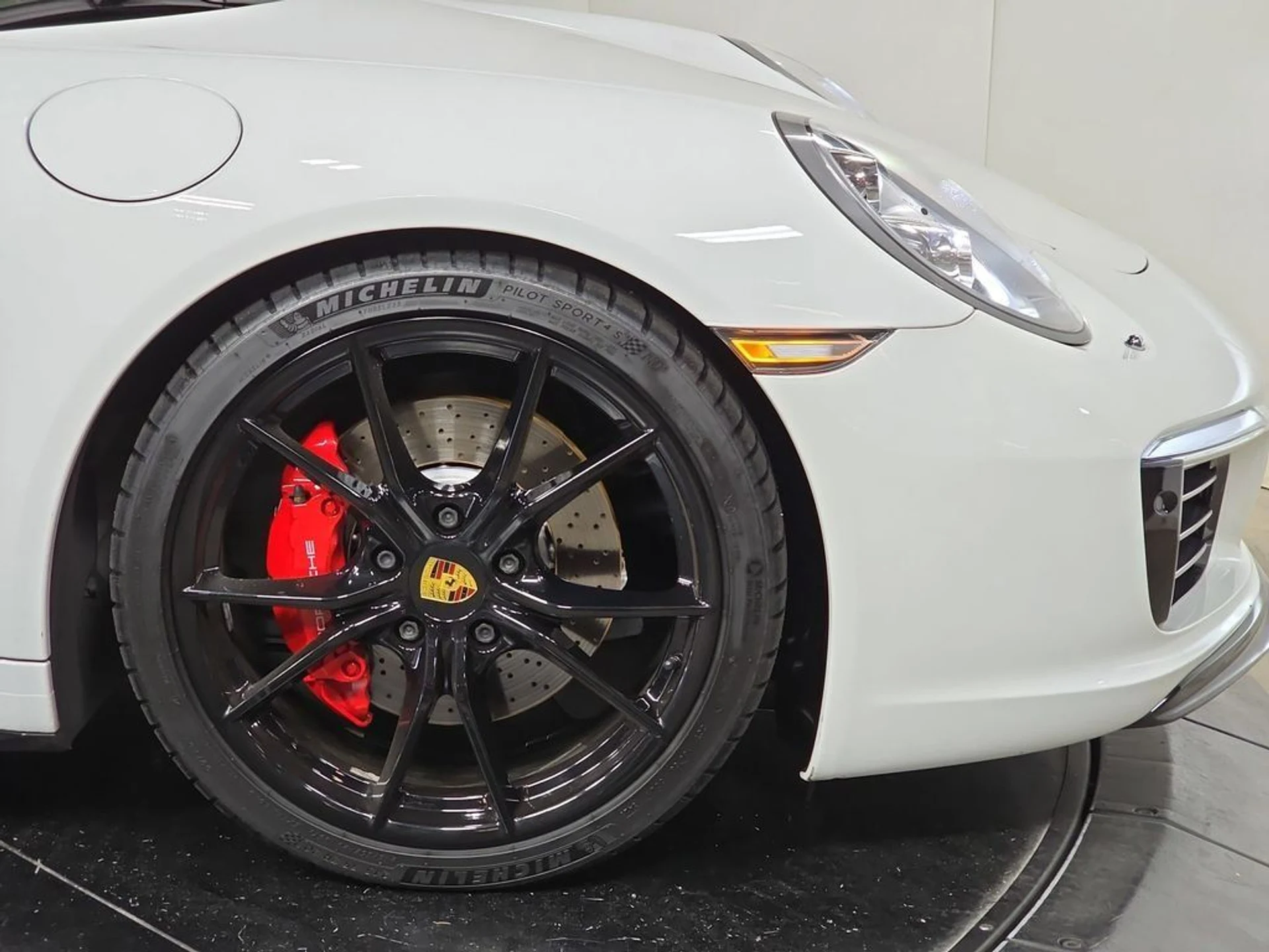 mph010_2499657945_72ae21da46abc9729b8fd75538f5864c_b557ec9e54