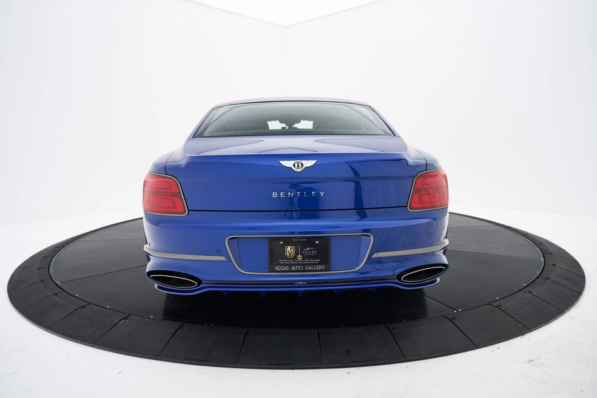 mph010_2507842367_Used_2025_Bentley_Flying_Spur_Speed_1792601127_4a551a934d
