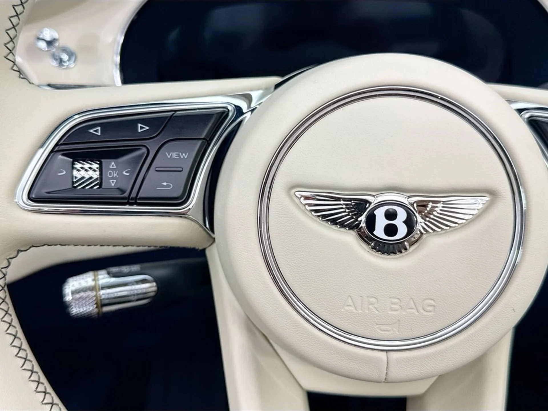 mph010_2512111898_new_2026_bentley_continental_gtc_8119_22995387_11_1024_91291b3667