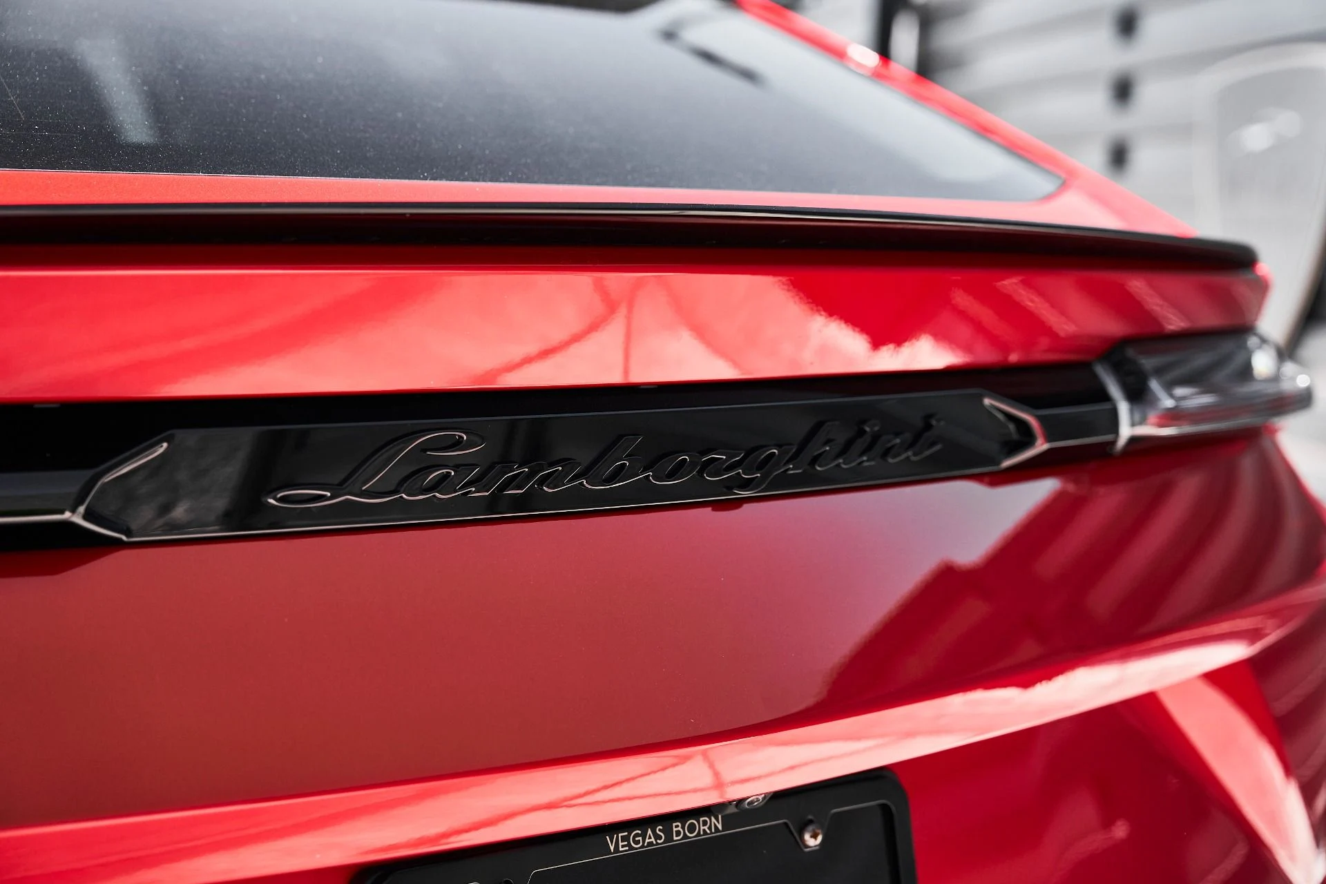 mph010_2526493080_Used_2023_Lamborghini_Urus_S_1781910461_f73cd84c93