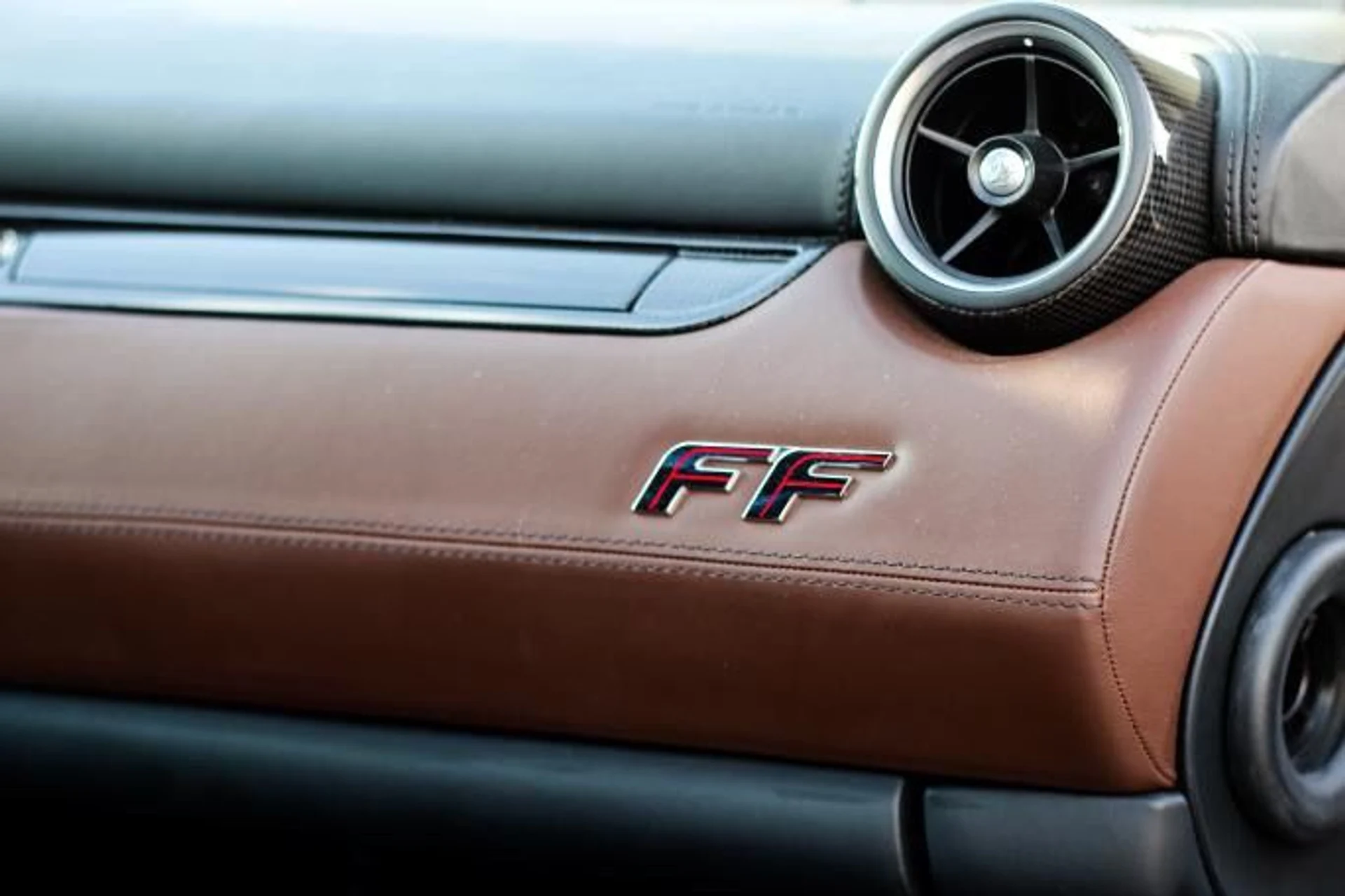 mph010_2531382415_Used_2013_Ferrari_FF_1758238027_99c46a7292