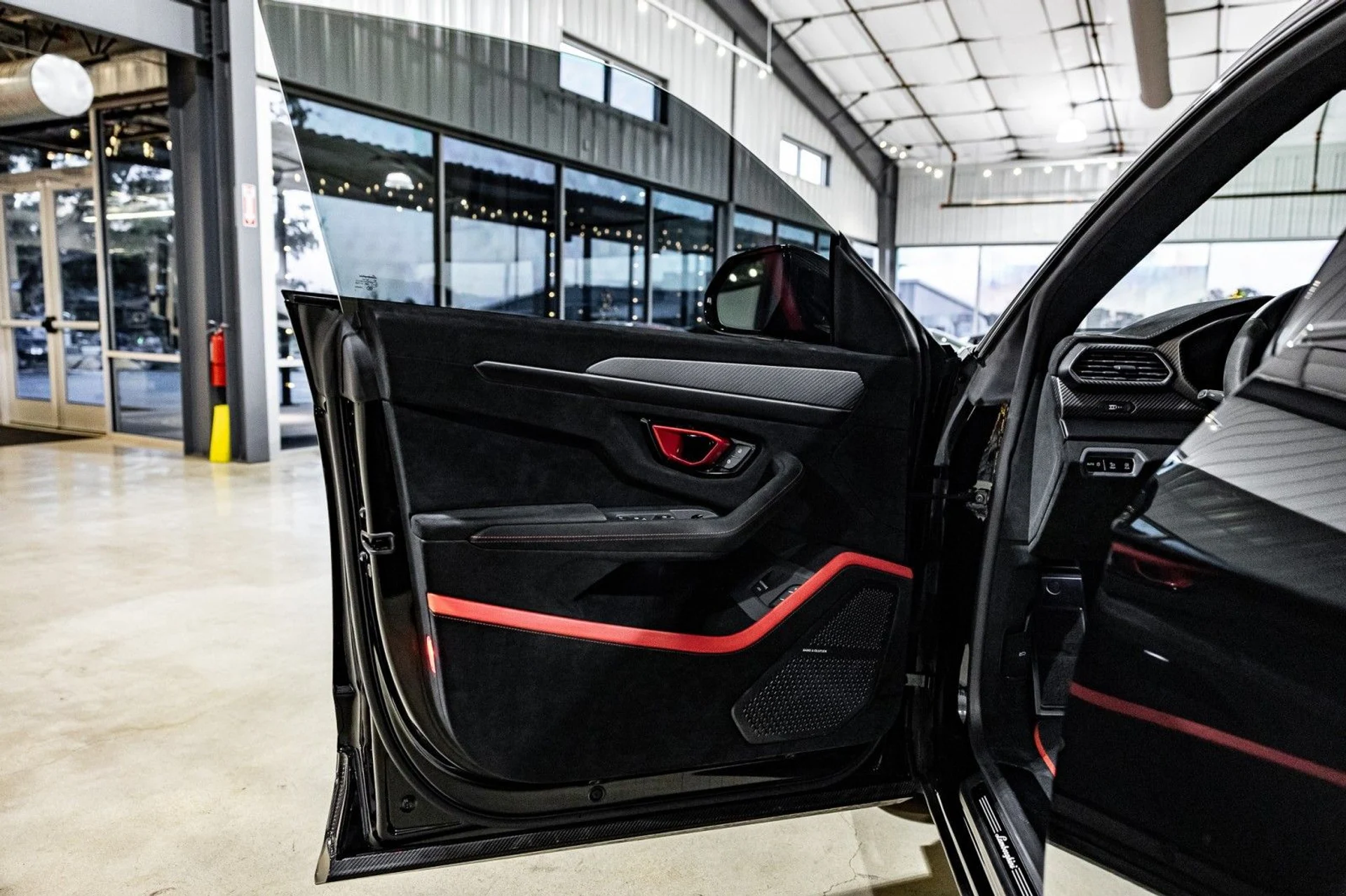 mph010_2533201617_Yw_3a70996775