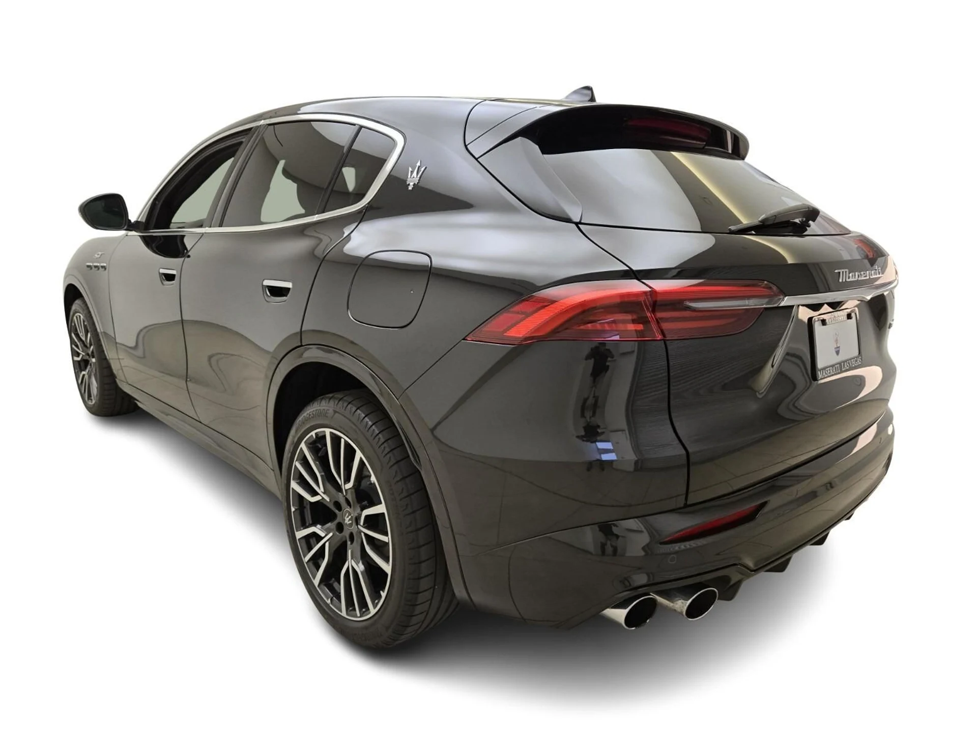 mph010_2535680769_Used_2023_Maserati_Grecale_GT_1753425587_8c97ea53cd