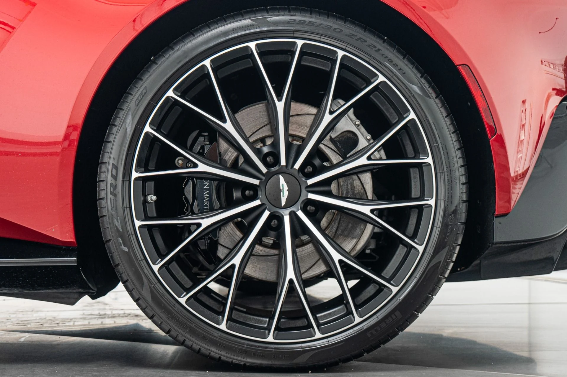 mph010_2541673828_Used_2023_Aston_Martin_Vantage_V8_Diamond_Turned_Wheels_Black_Packs_Contrast_Stitching_1783518748_5802961254