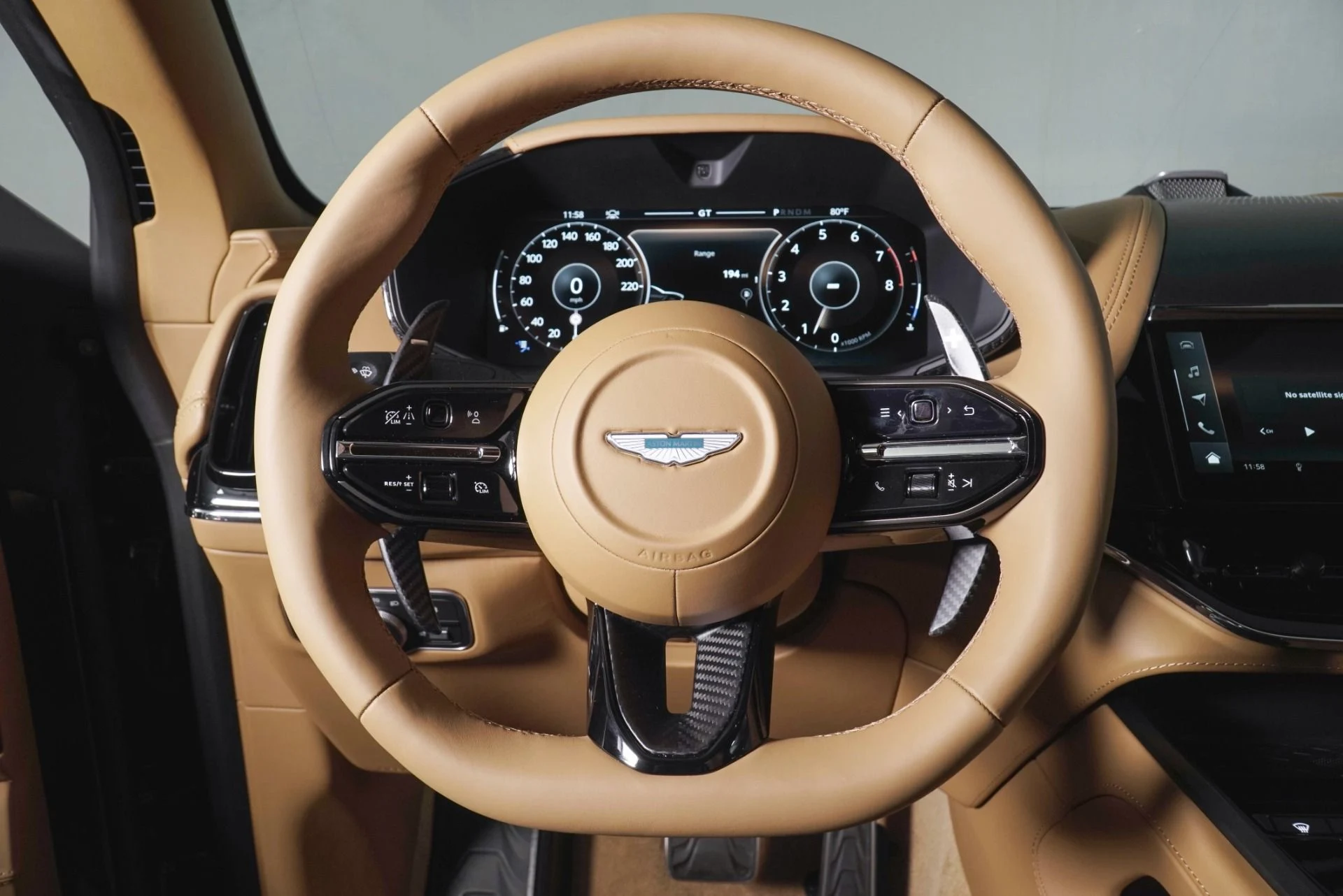 mph010_2546026478_New_2026_Aston_Martin_DBX_S_1791412081_00bfcaffc6