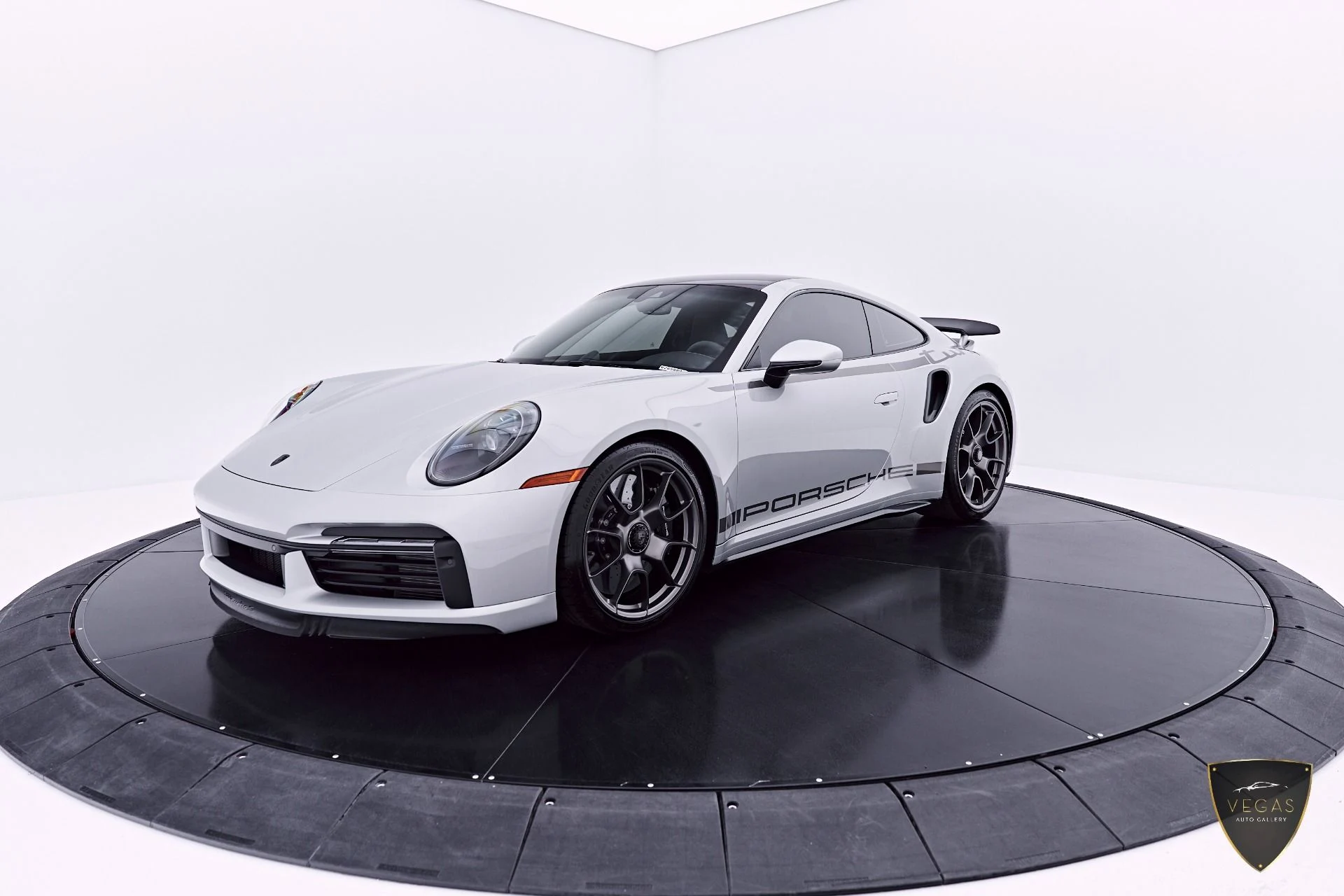 mph010_2547059058_Used_2025_Porsche_911_Turbo_50_1782521910_4b5960bcbc