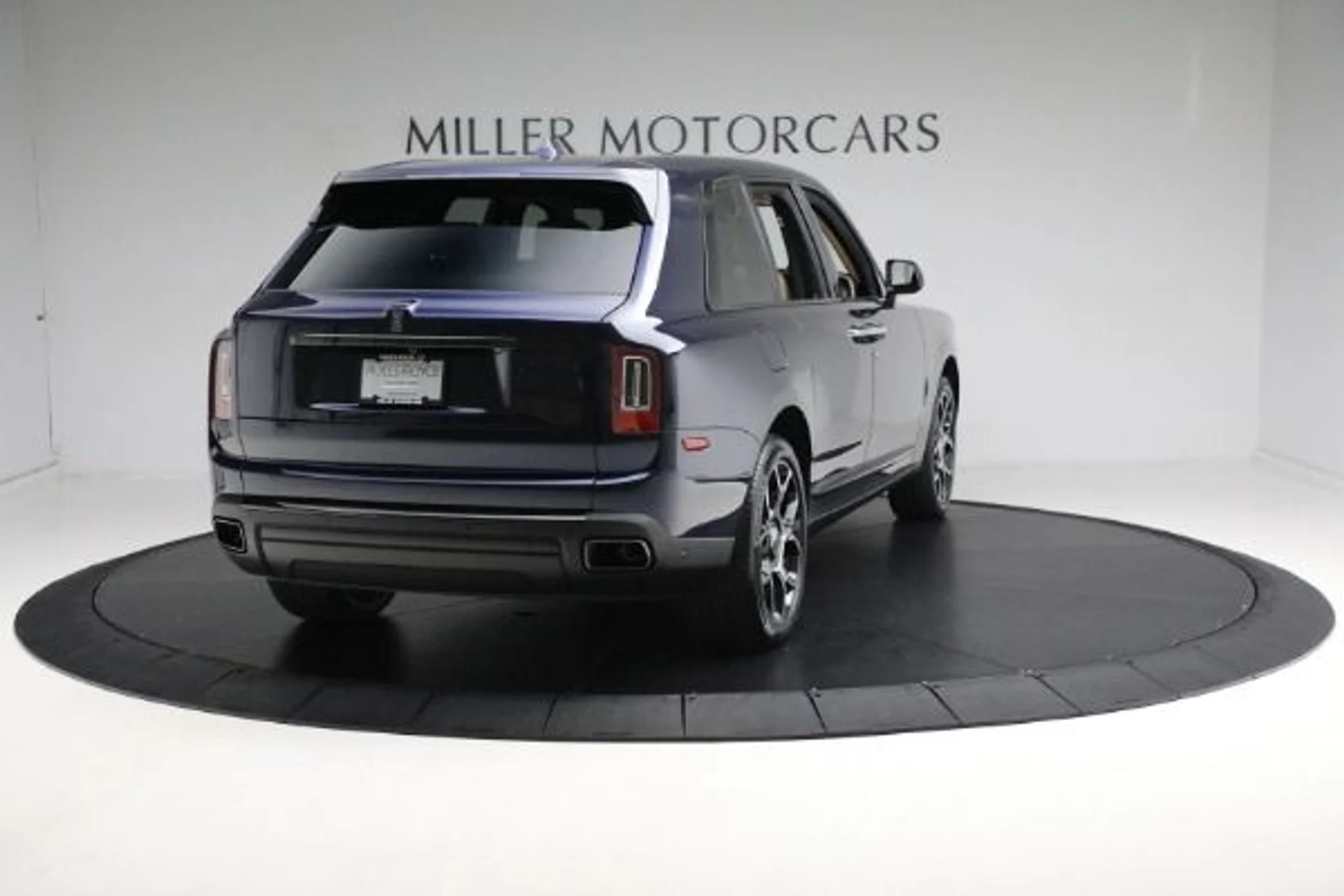 mph010_255102375_Used_2024_Rolls_Royce_Black_Badge_Cullinan_28be99e4cb