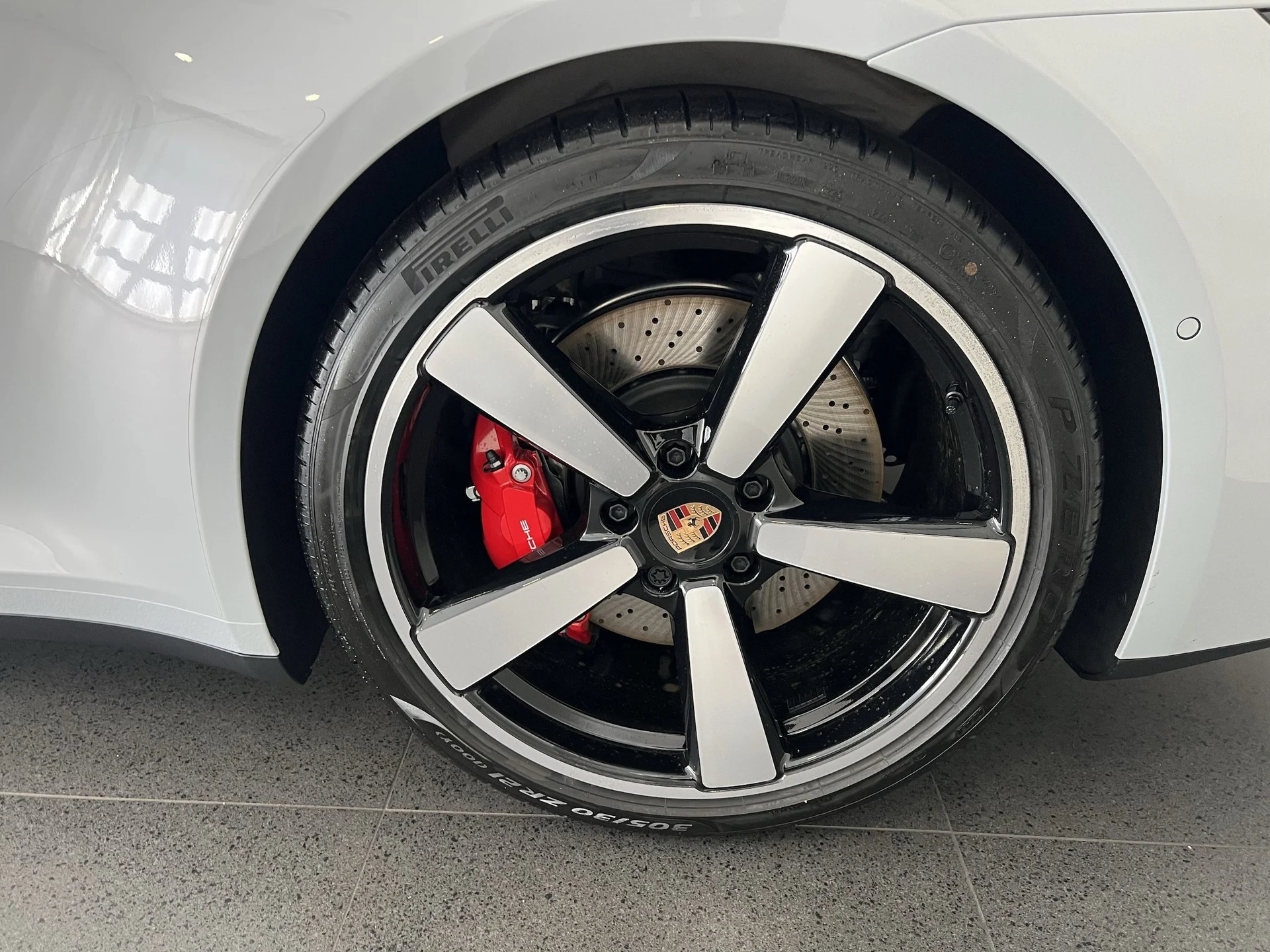 mph010_2551332116_94f7fec195da8ec3f276ed879a283faex_f4568afd7c