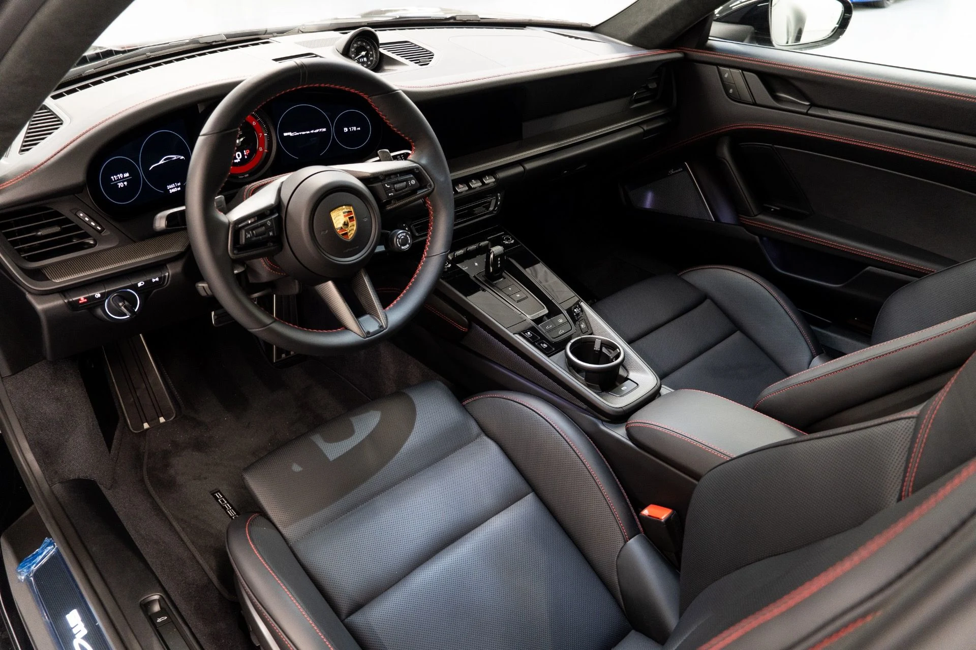 mph010_2561830719_Used_2024_Porsche_911_Carrera_4_GTS_1773948052_4ae778e1c2