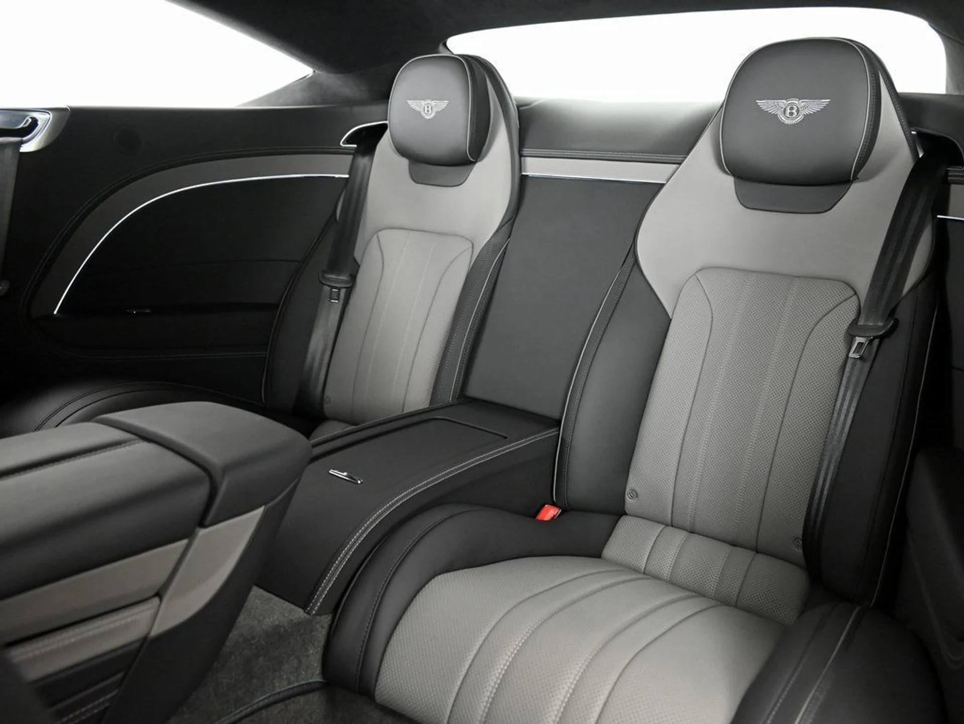 mph010_2573358894_af390d41dce74093b1154d43a29a7900_7bbeffb934