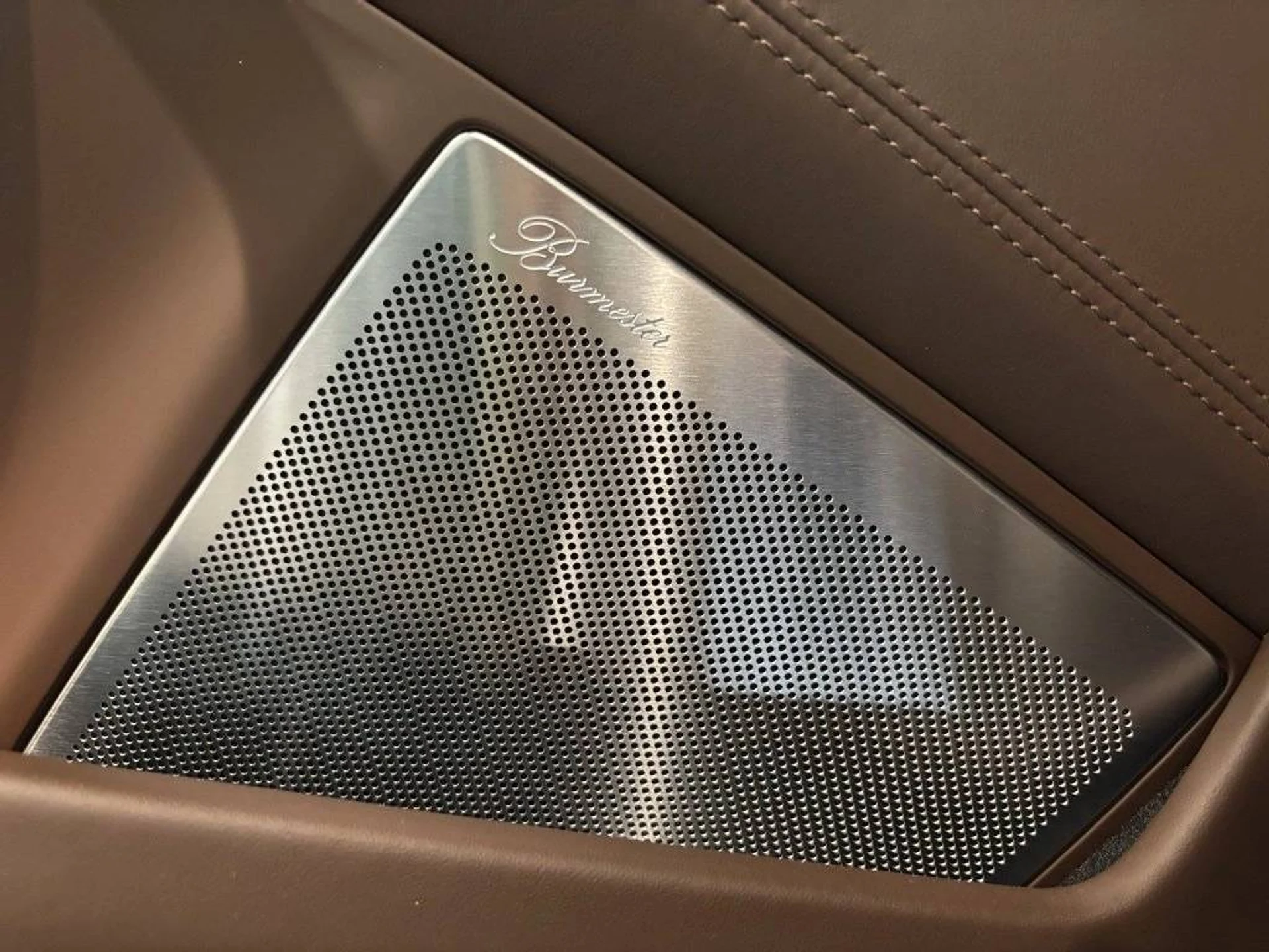 mph010_2575275257_0f9d3f69d04eb6e8d60689dd7152d47dx_e5284d6da5