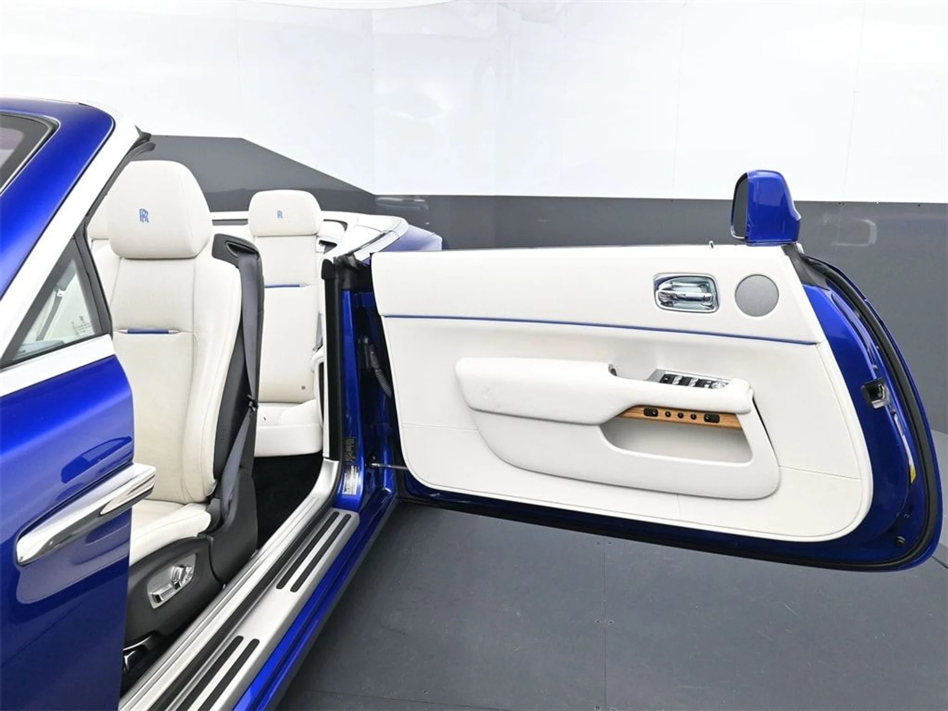 mph010_2577841701_46ee13dc6e29551d6582786271c3994bx_b07ad4d1b6