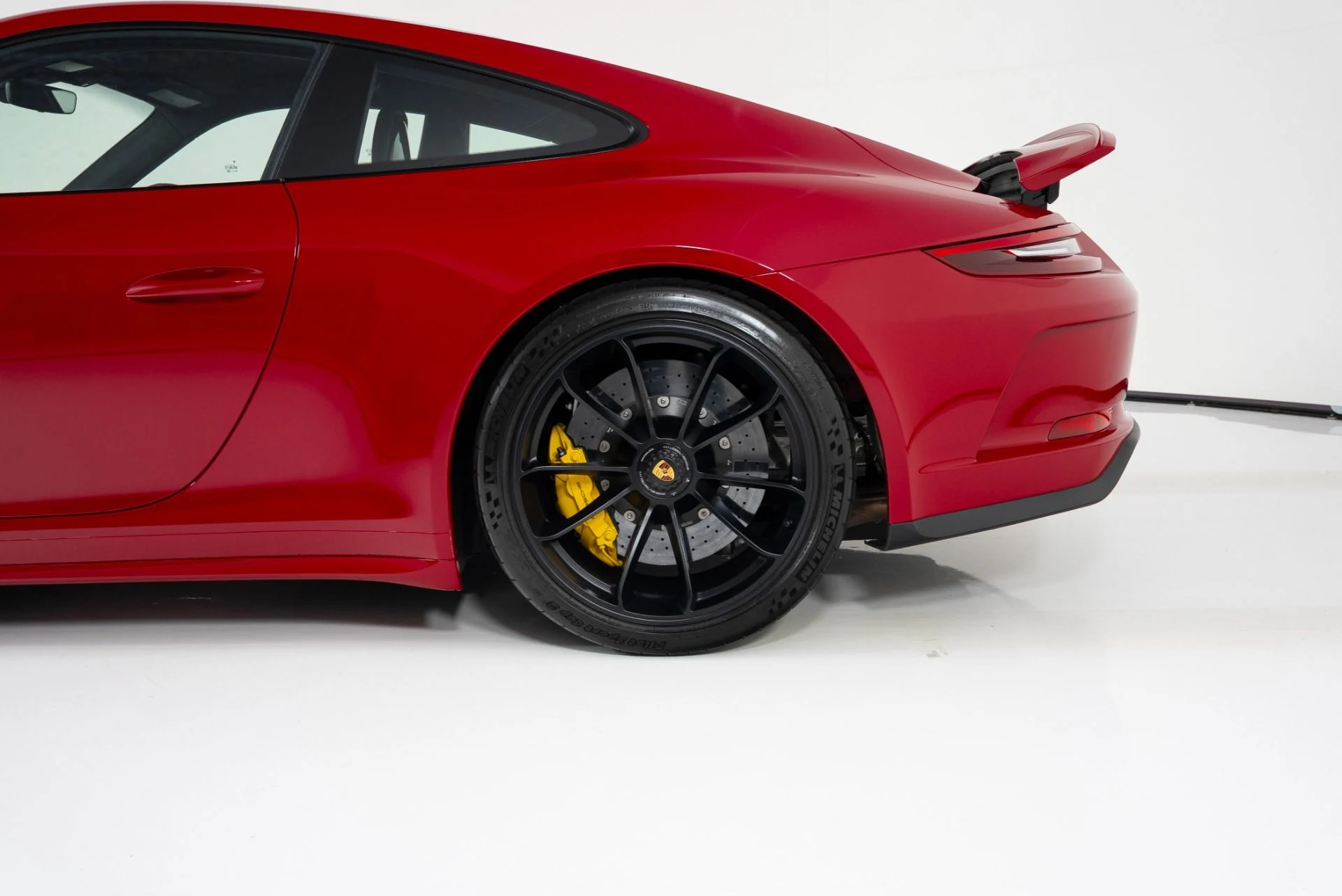 mph010_2580774717_Used_2019_Porsche_911_GT_3_1757463267_bc8ae119e5