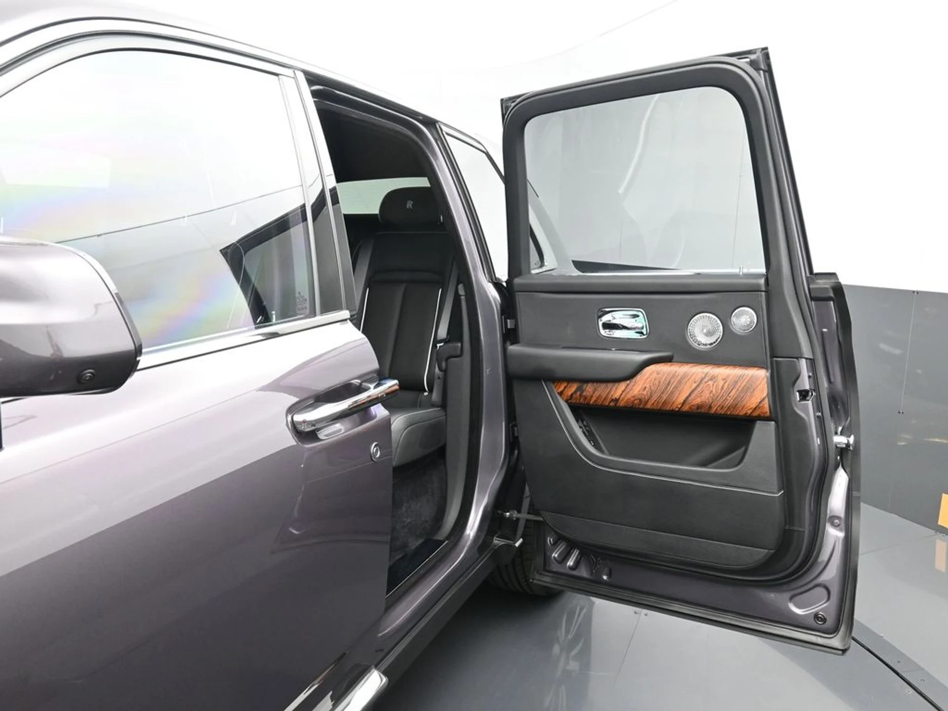 mph010_2580875472_c8cdf06e2c7e1390ecf8cab4d17c35cdx_c7b7a79dce