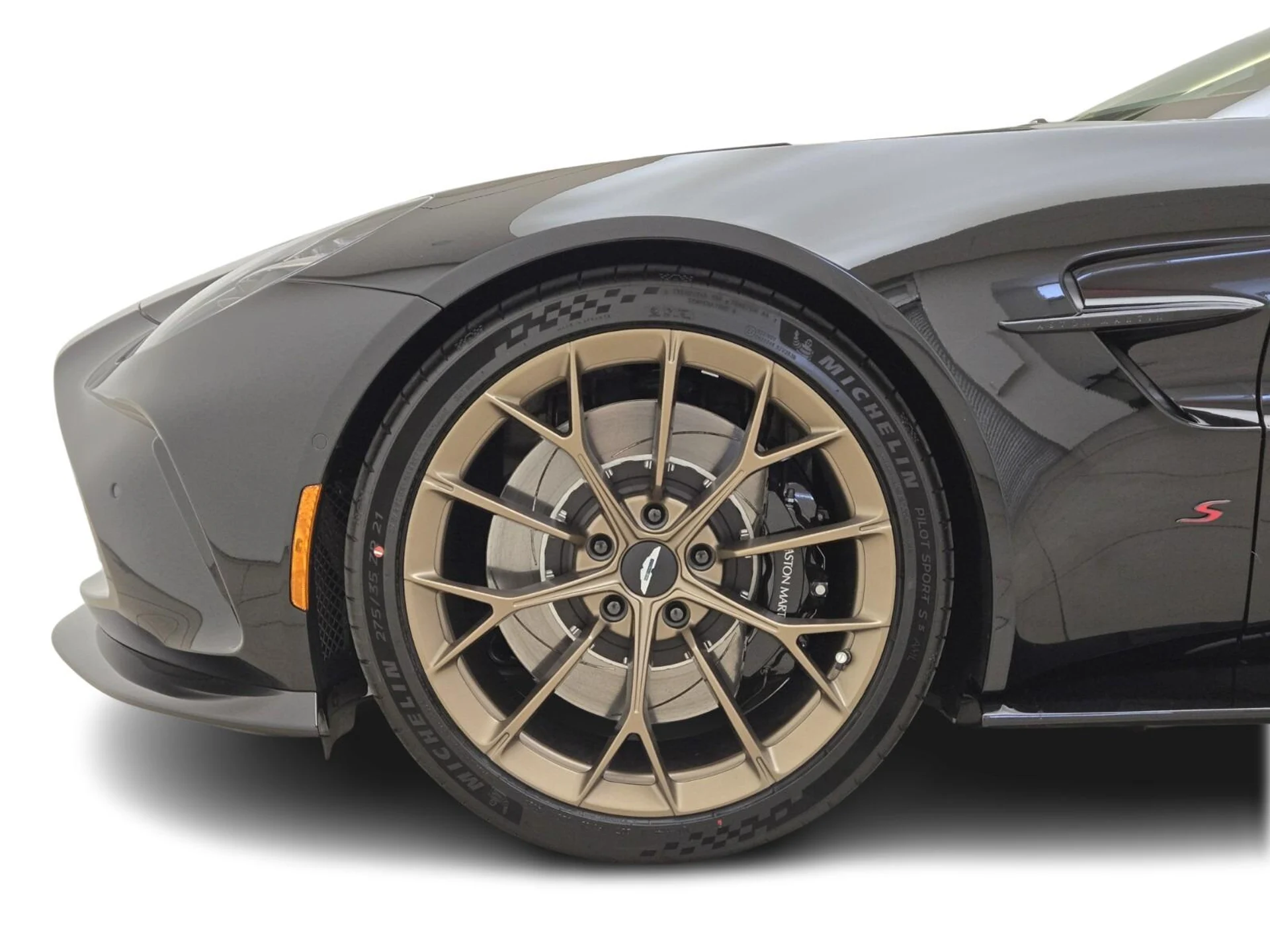 mph010_2591181573_New_2026_Aston_Martin_Vantage_S_1776403018_a1d14b9410