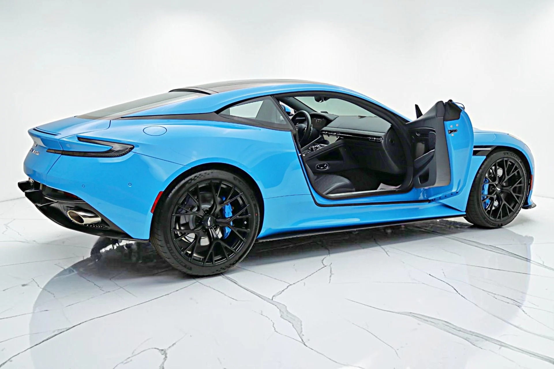 mph010_2600768863_Used_2024_Aston_Martin_DB_12_Coupe_LEASE_OPTIONS_AVAILABLE_f9d1881826