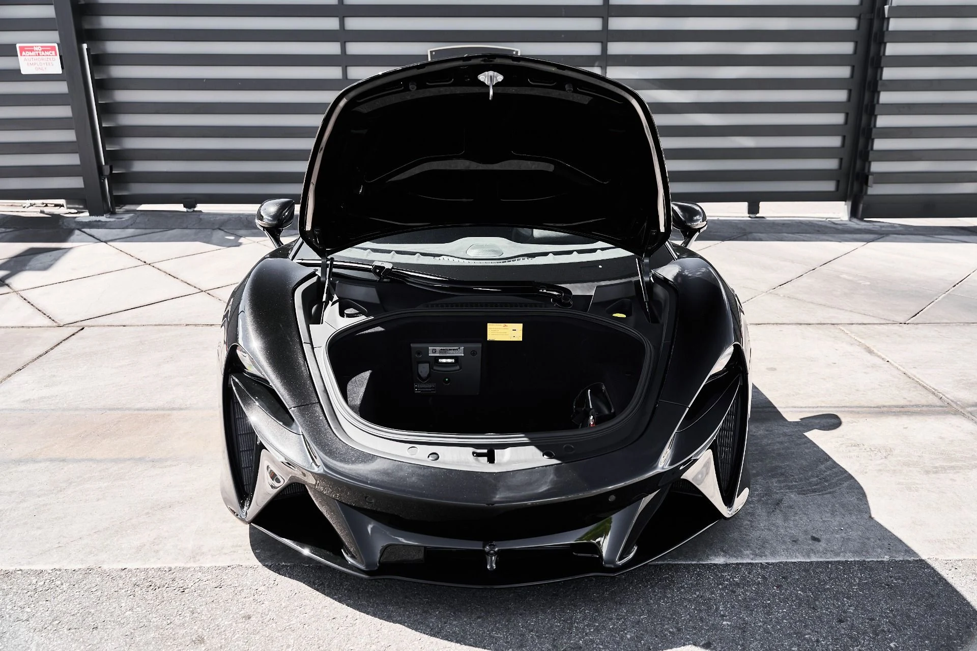 mph010_2604243091_Used_2024_Mc_Laren_Artura_1774742176_fa0c901e5c