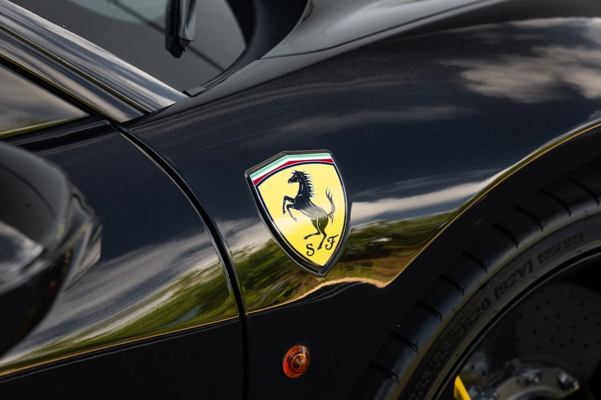 mph010_2605021468_Used_2013_Ferrari_458_Italia_1773252812_ce4ce3cb9d