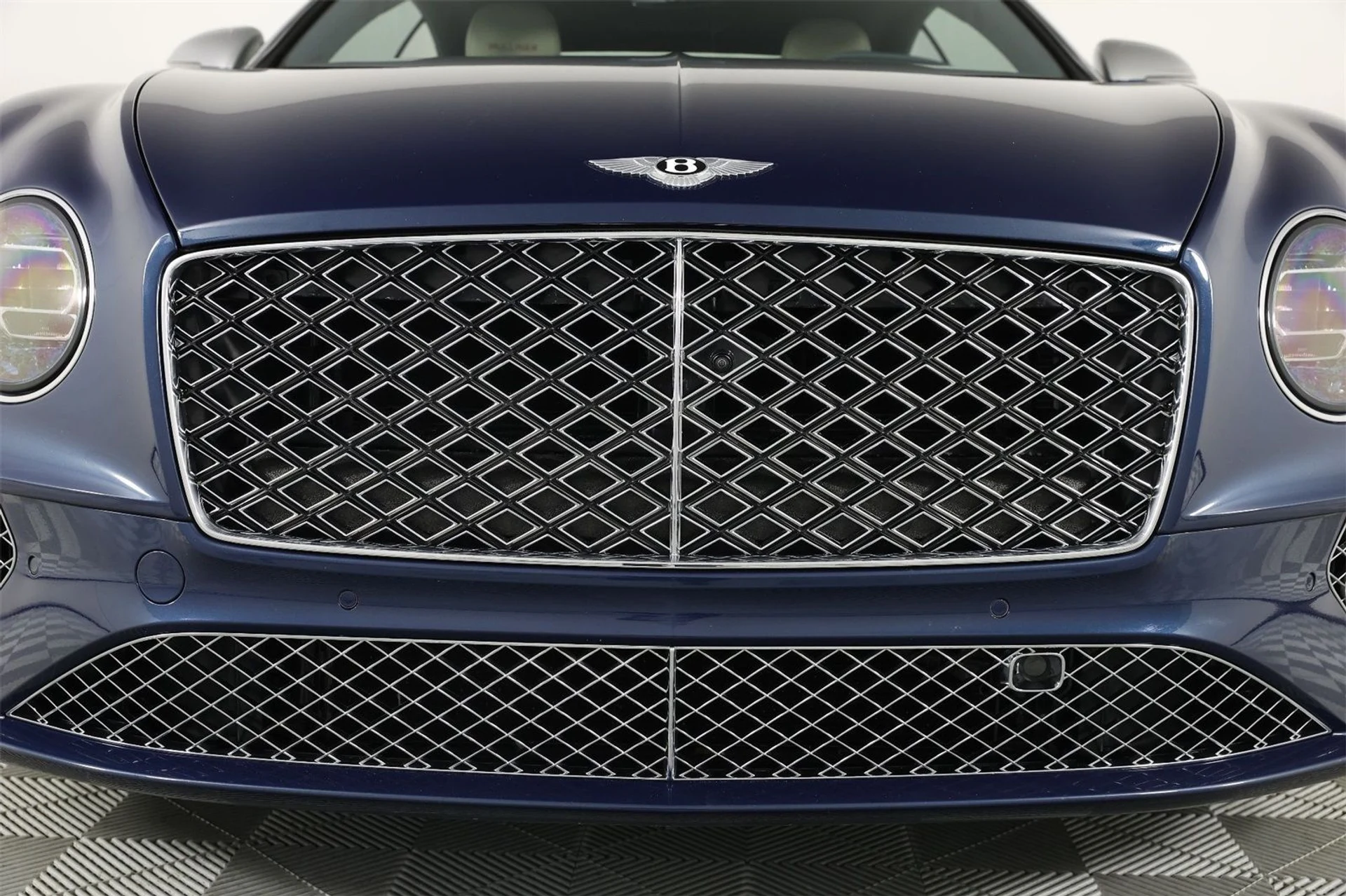 mph010_2605745425_d66eb76413f22cd3c14c8a14e3de31ce_1b818e8d9d