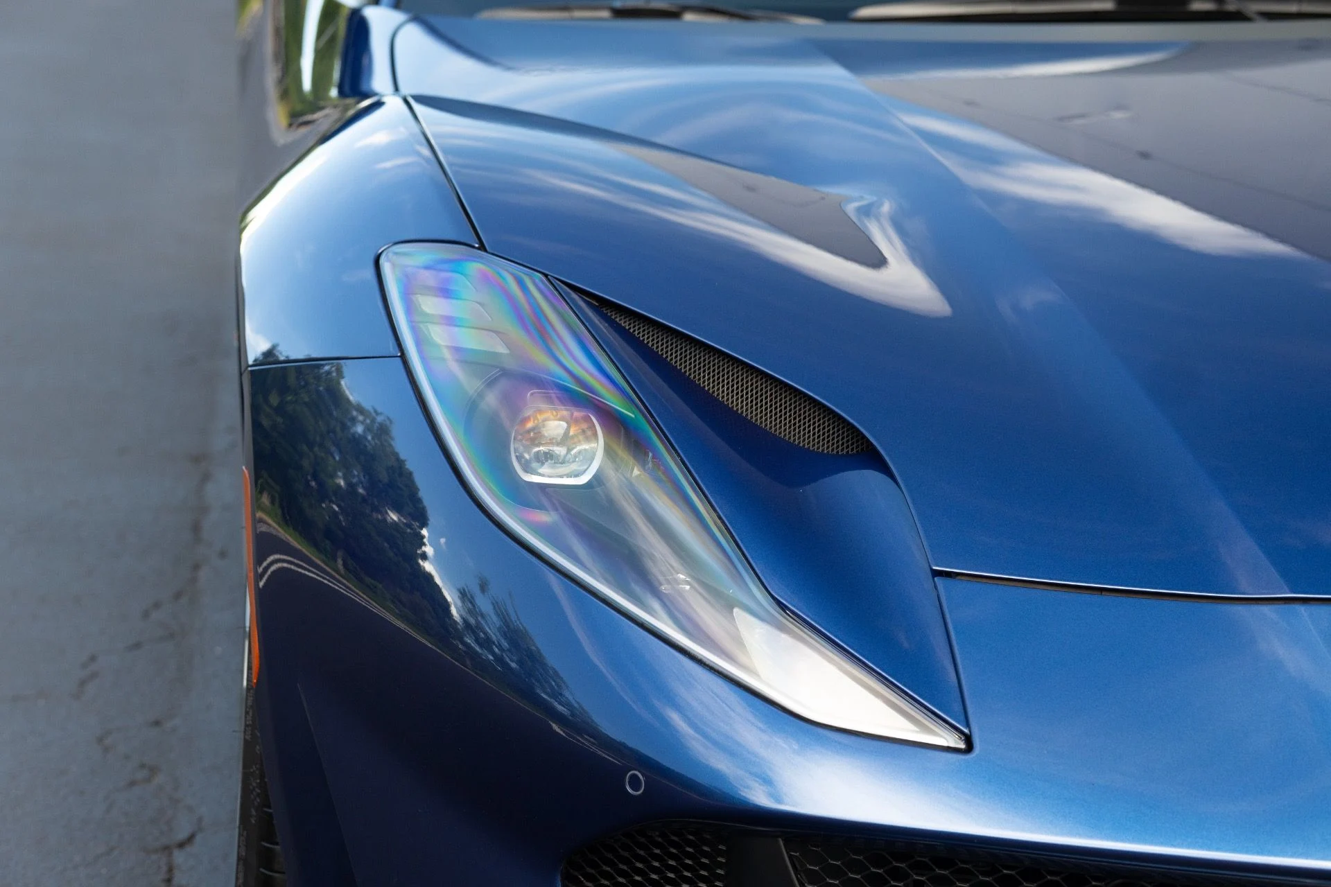 mph010_2612544012_Used_2020_Ferrari_812_Superfast_1758742343_3abe1423f2