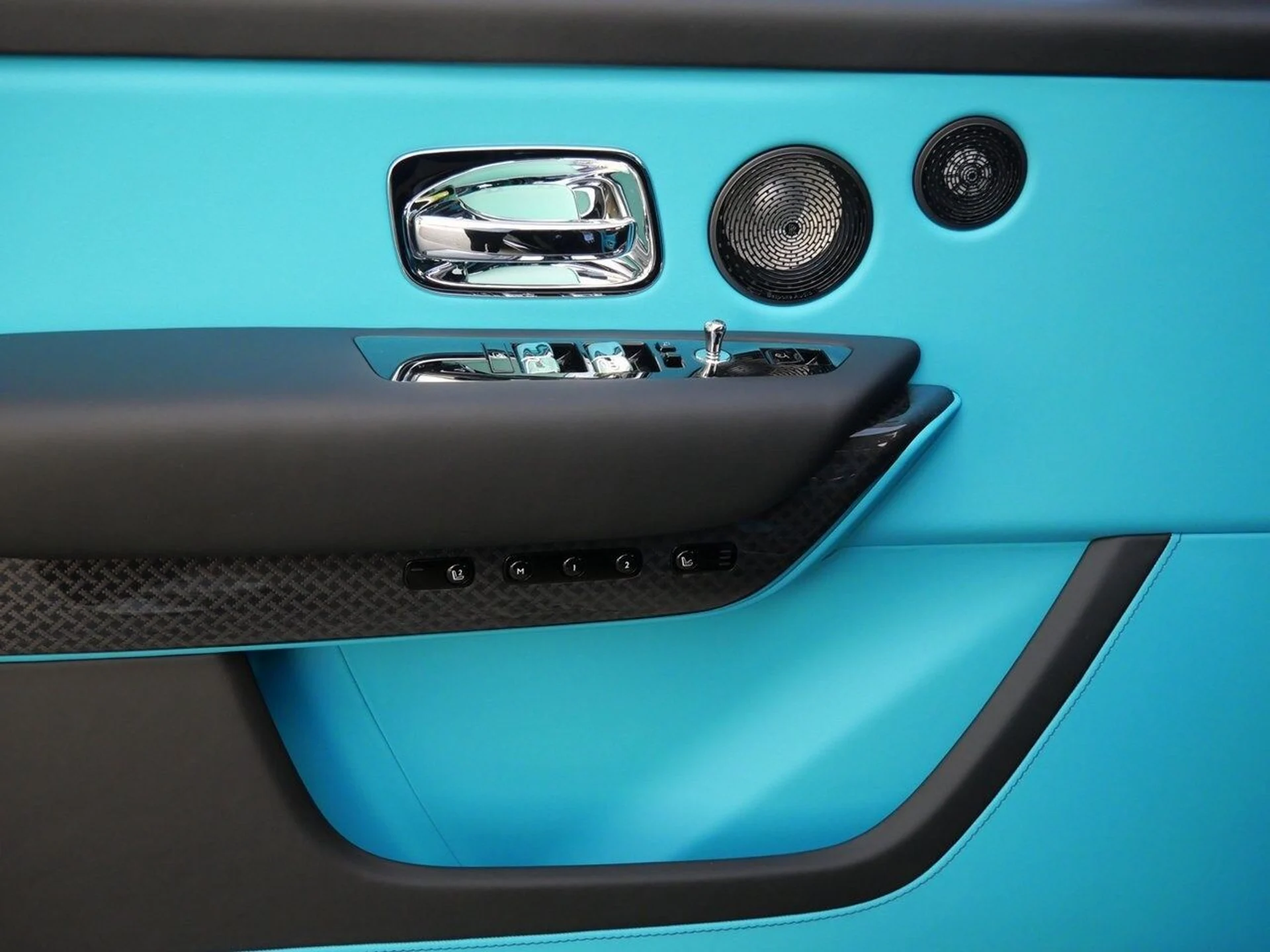 mph010_2613202430_d3078f4a0c04f61fecb5ef04a2ed60cbx_3d63e41cdb