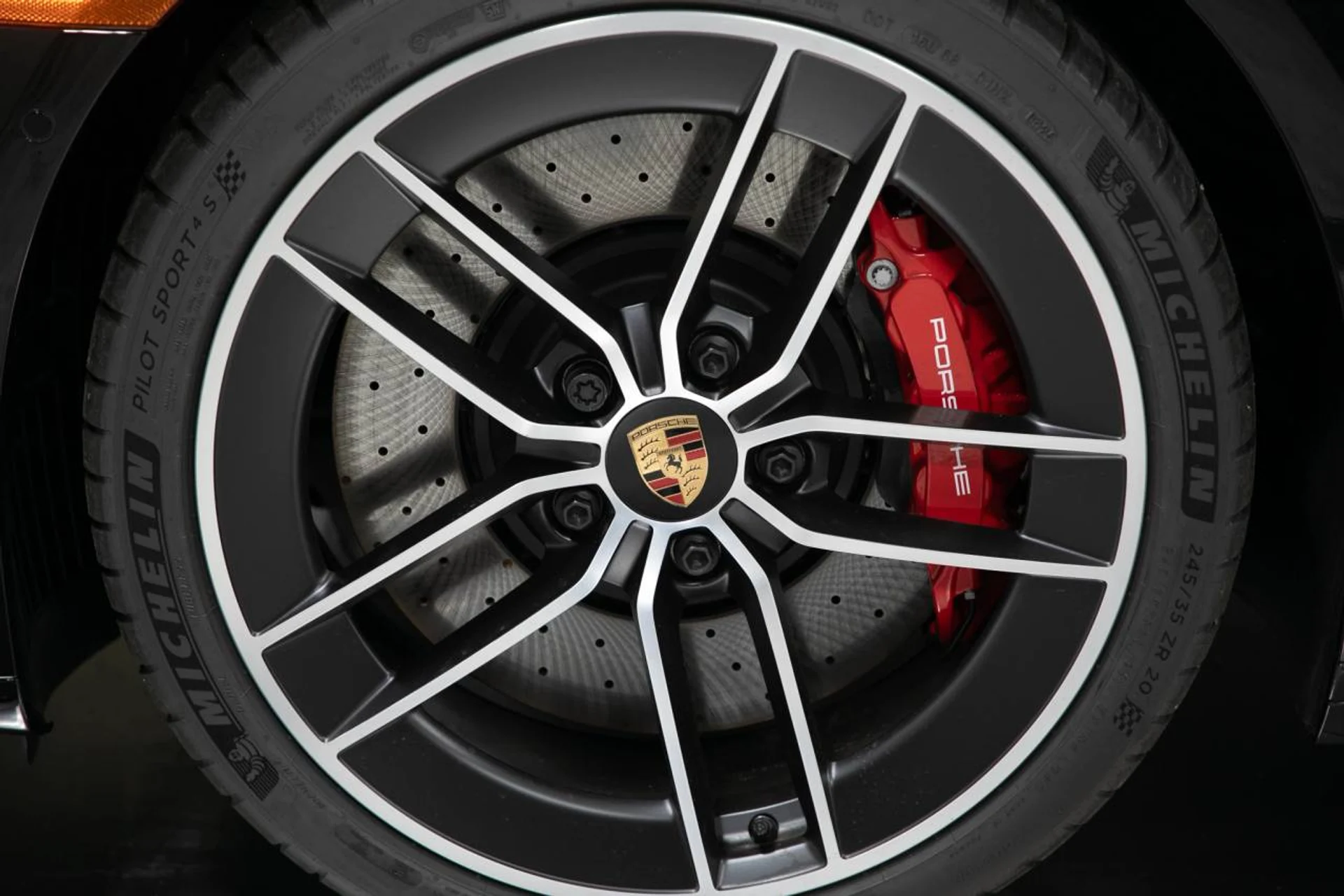 mph010_2615157652_d0ca3ed503968e20cc332309dd936196x_ef2822bfcb