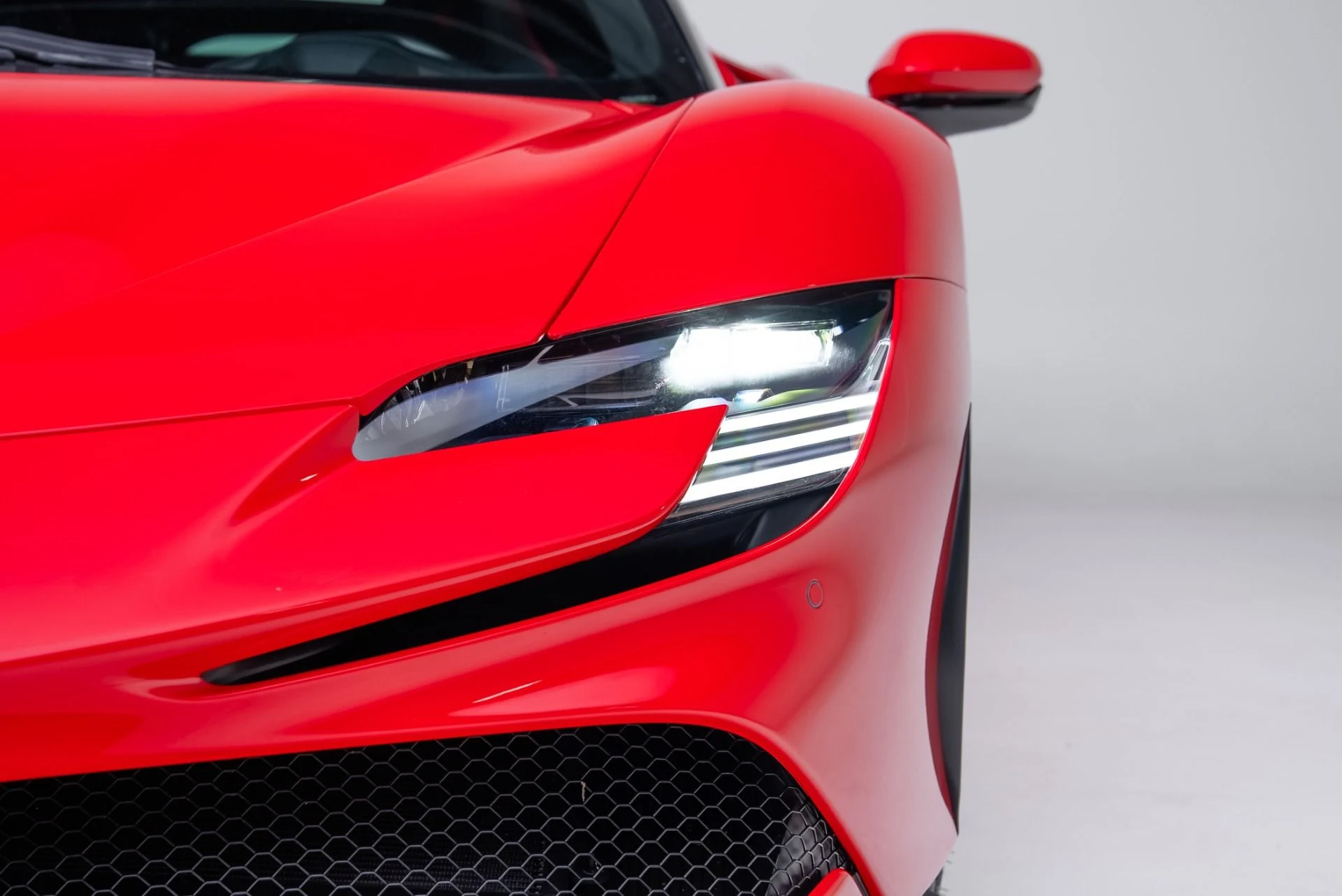 mph010_2615813867_Used_2023_Ferrari_SF_90_Stradale_1773856077_3cc57ff5c9