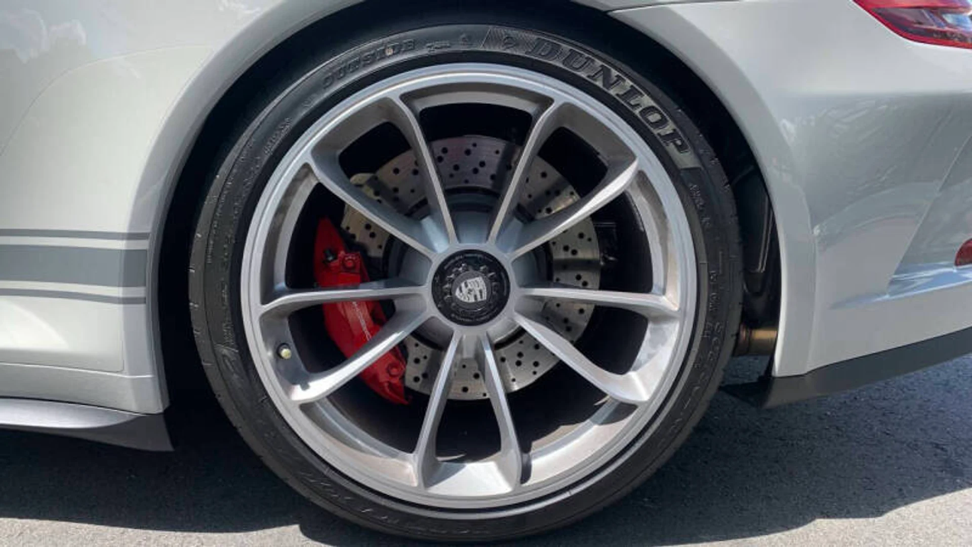 mph010_2616389506_2018_porsche_911_gt3_2dr_coupe_46e204ac1b