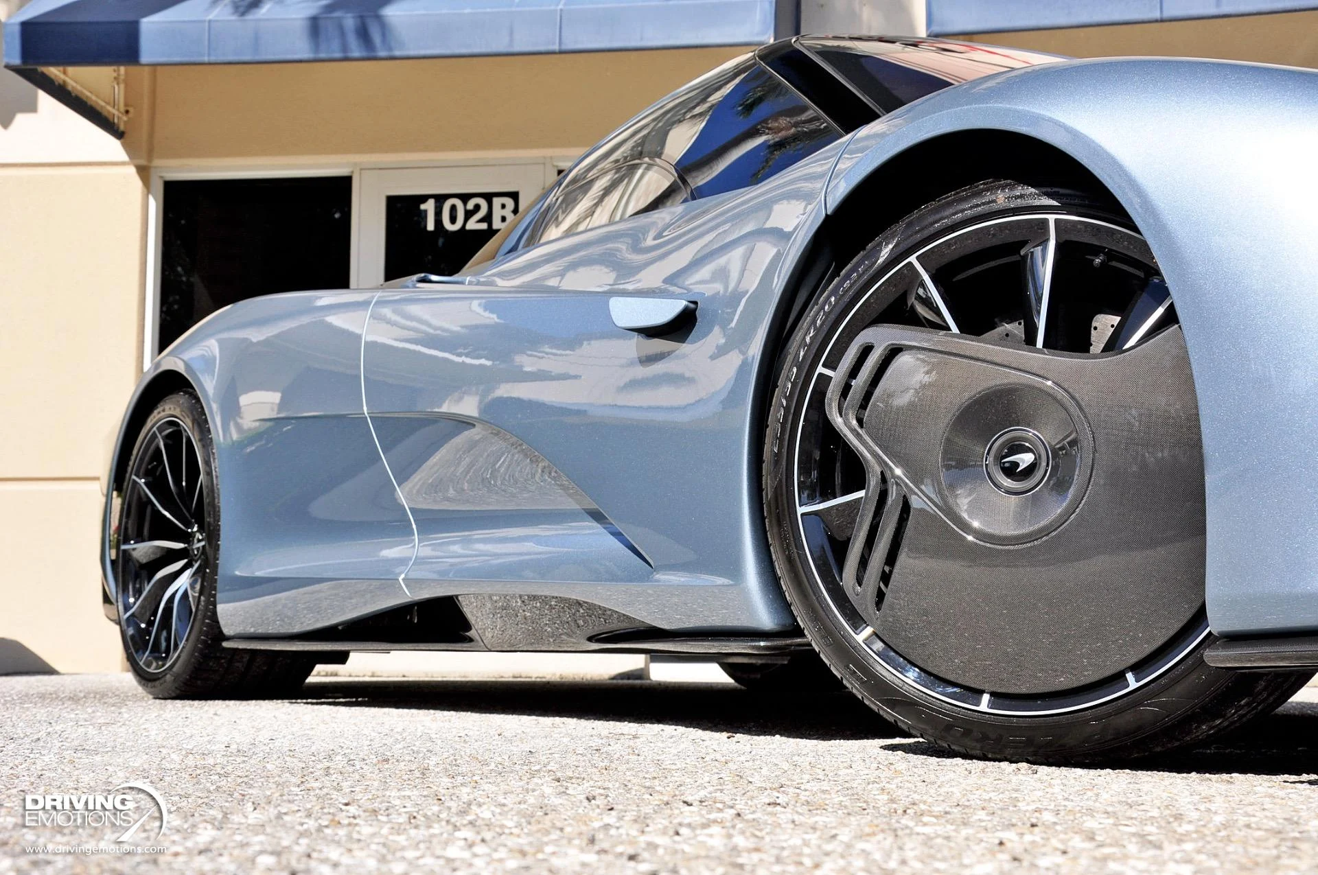 mph010_2632175236_821_p11_l_5e8a3bb926