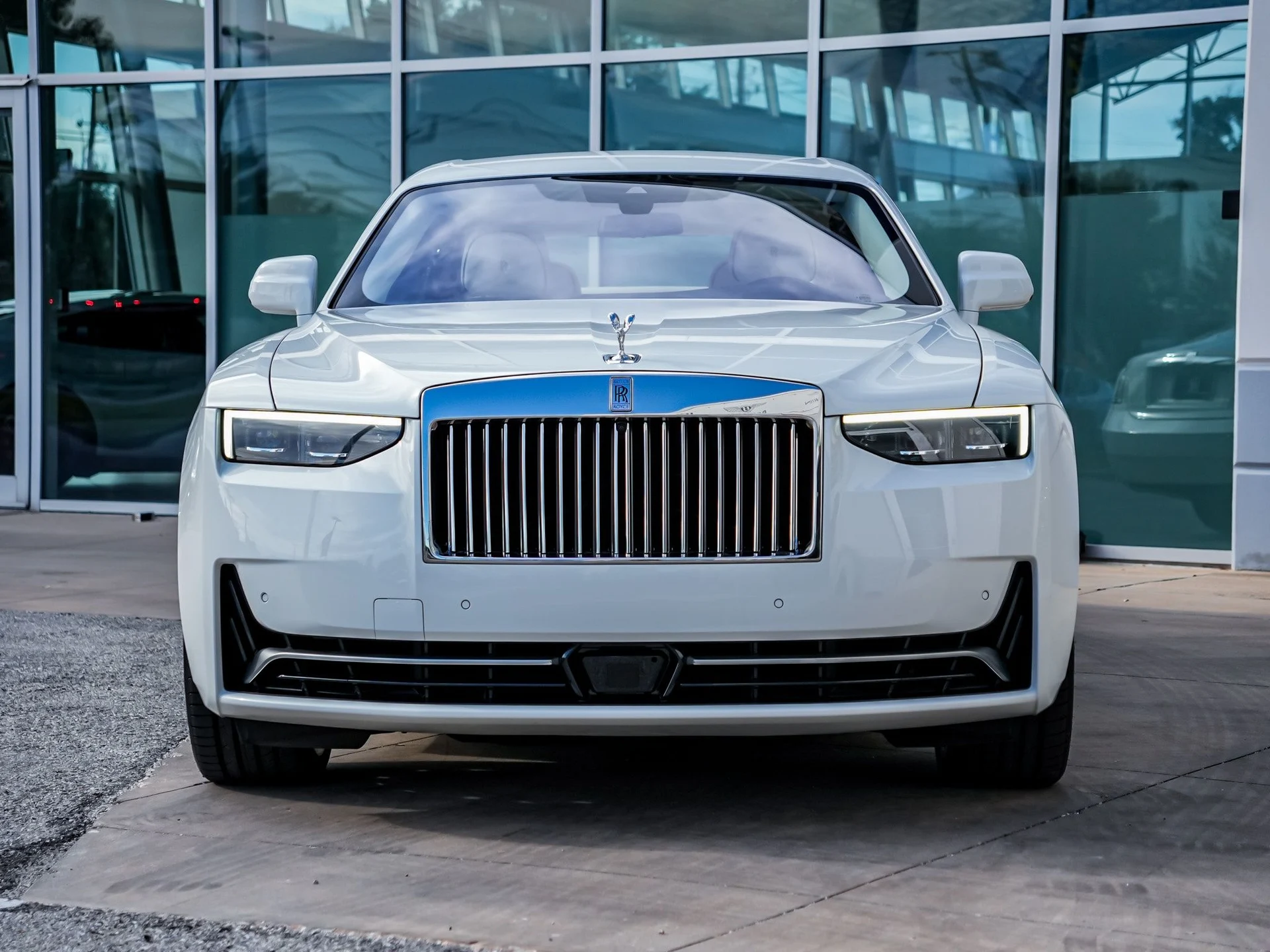 mph010_2633449694_Hi_Tech_Luxury_Imports_LLC_SCA_23_GZ_00_VU_236165_image_10_9015518c2c