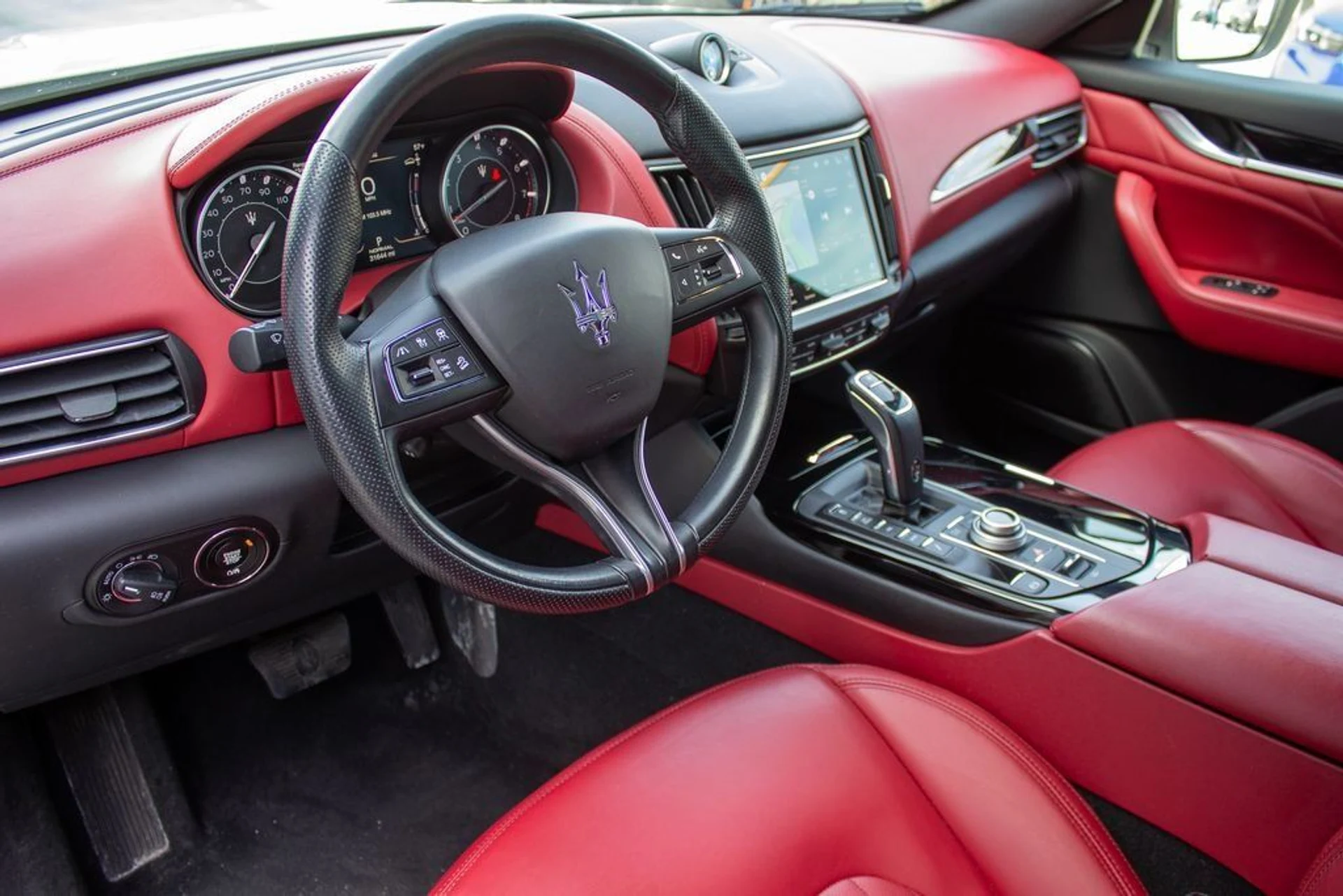 mph010_2633767251_117570e551a56722a51113e6b2750dd8_7af7316717