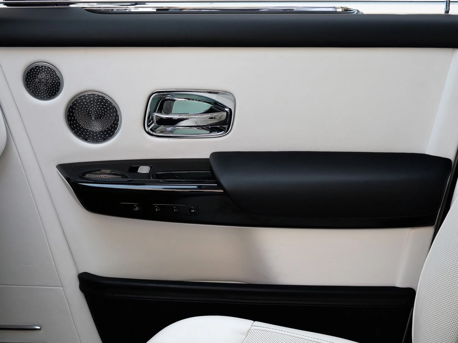 mph010_2640194787_a2e21c9ec20c64bd94d20d70c9d80945x_adc5120d15