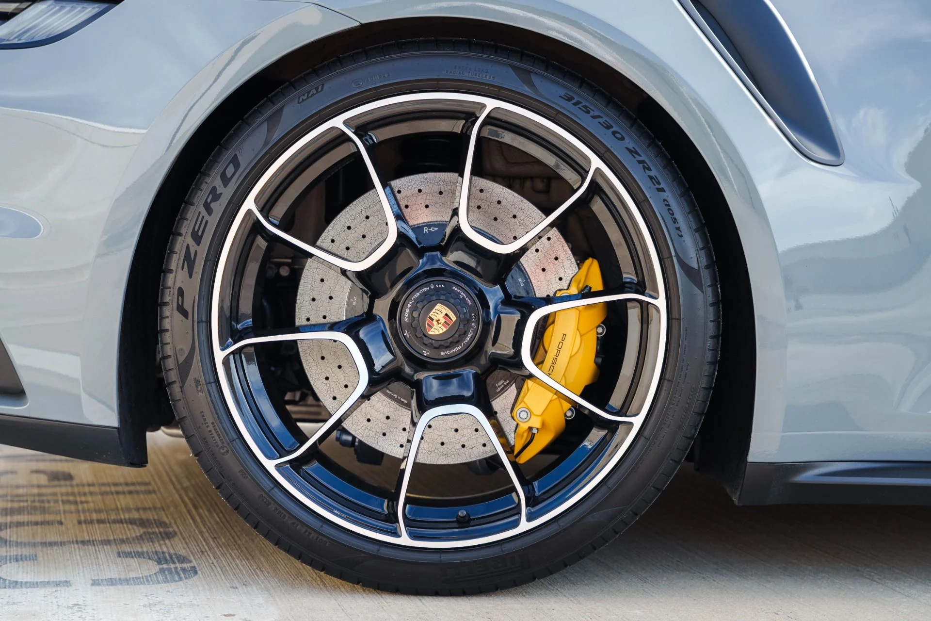 mph010_264746198_Used_2024_Porsche_911_Turbo_S_1786490224_18be80d91e