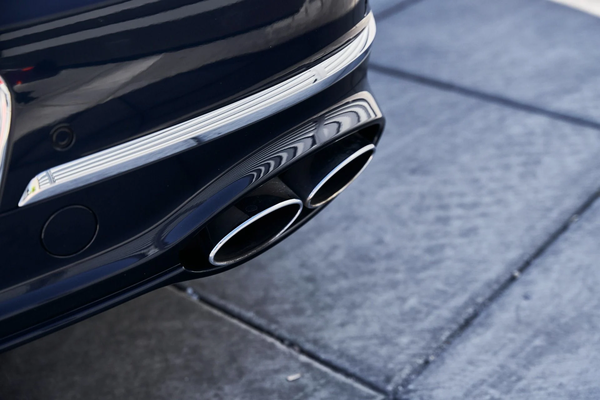 mph010_2651477004_Used_2024_Bentley_Flying_Spur_Mulliner_V8_1773796173_1899c65b2e