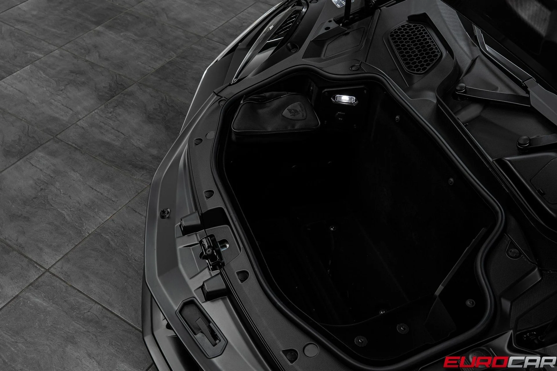 mph010_2655537939_image_11_8877cb25a4