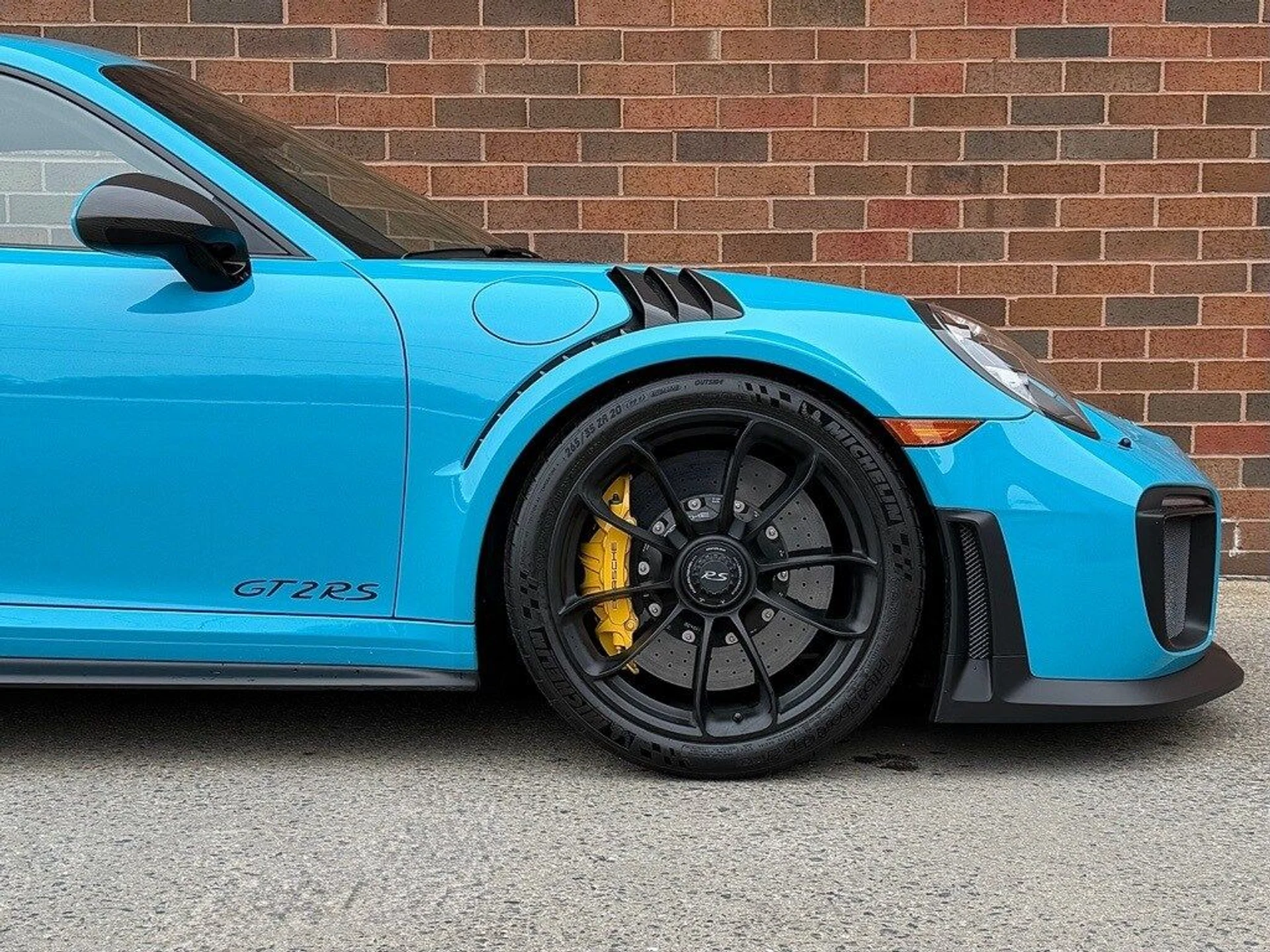 mph010_266565415_7d730f2c21acc9e6585734bca4ab4e67x_e5235eff70