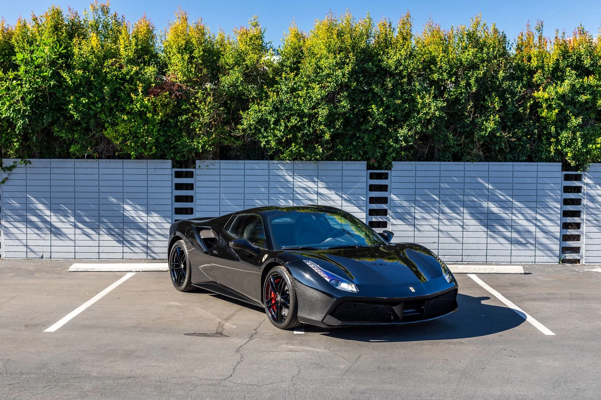 mph010_2667333831_Used_2018_Ferrari_488_Spider_1701972834_9f4c167f52