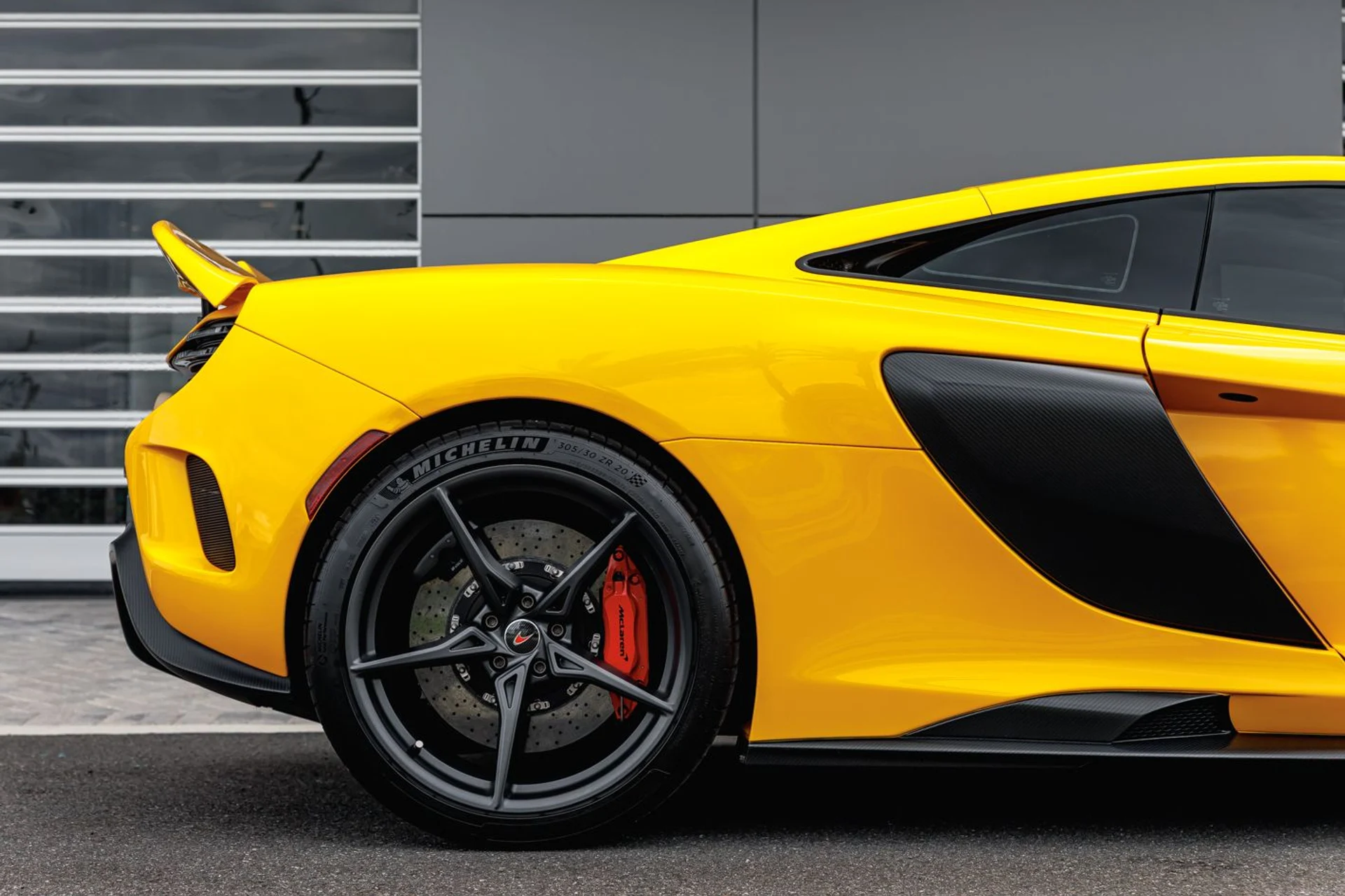 mph010_2691466862_Used_2016_Mc_Laren_675_LT_5169ba8b9e