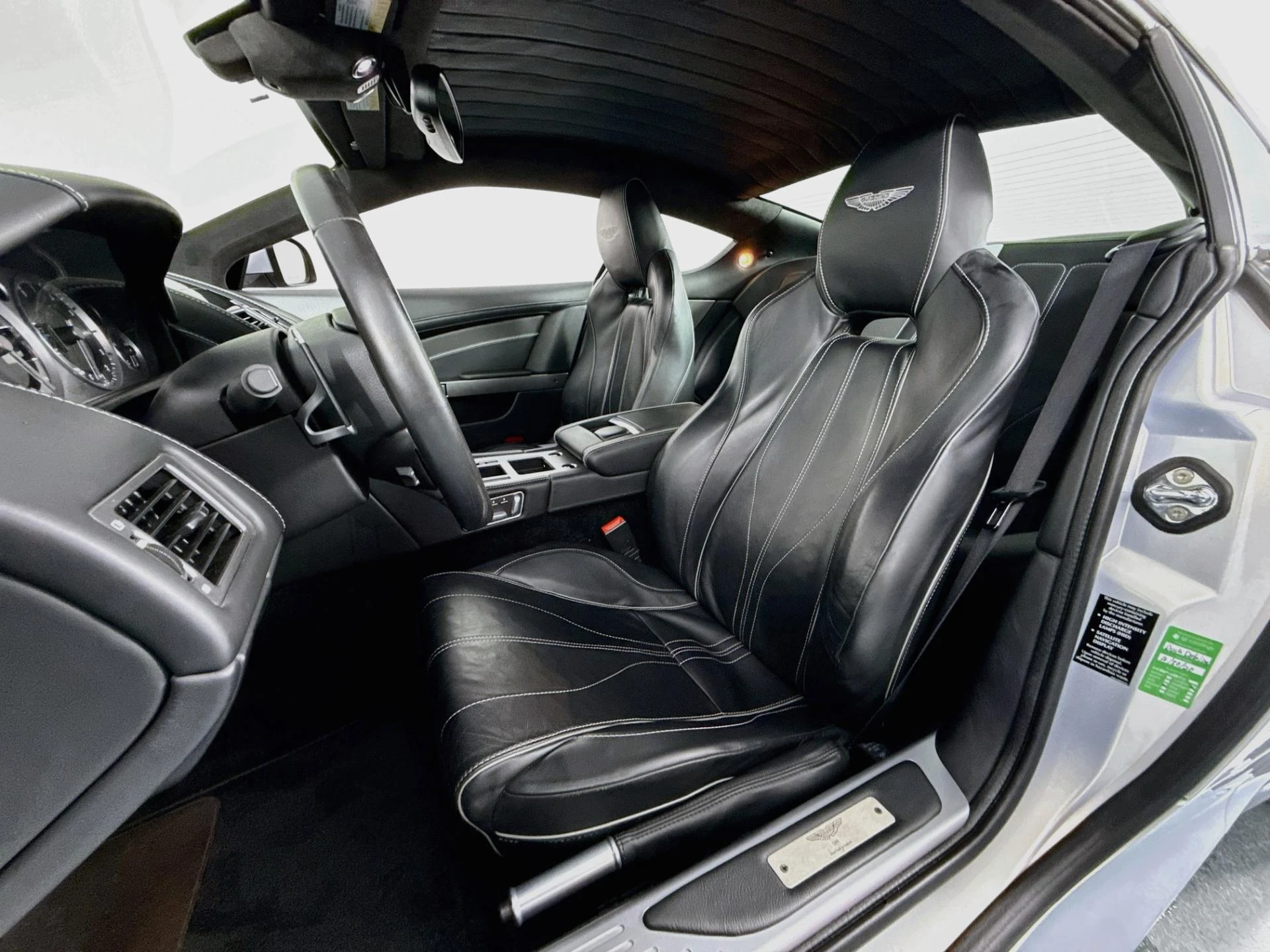 mph010_269340286_Used_2014_Aston_Martin_DB_9_1791837287_f9e36382e4