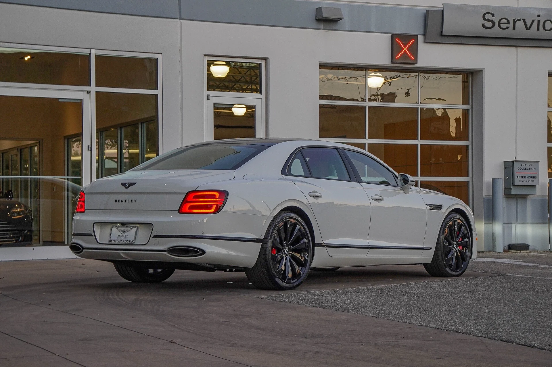 mph010_2701343120_Hi_Tech_Luxury_Imports_LLC_SCBBP_6_ZG_5_TC_025490_image_10_4d7442dfc4