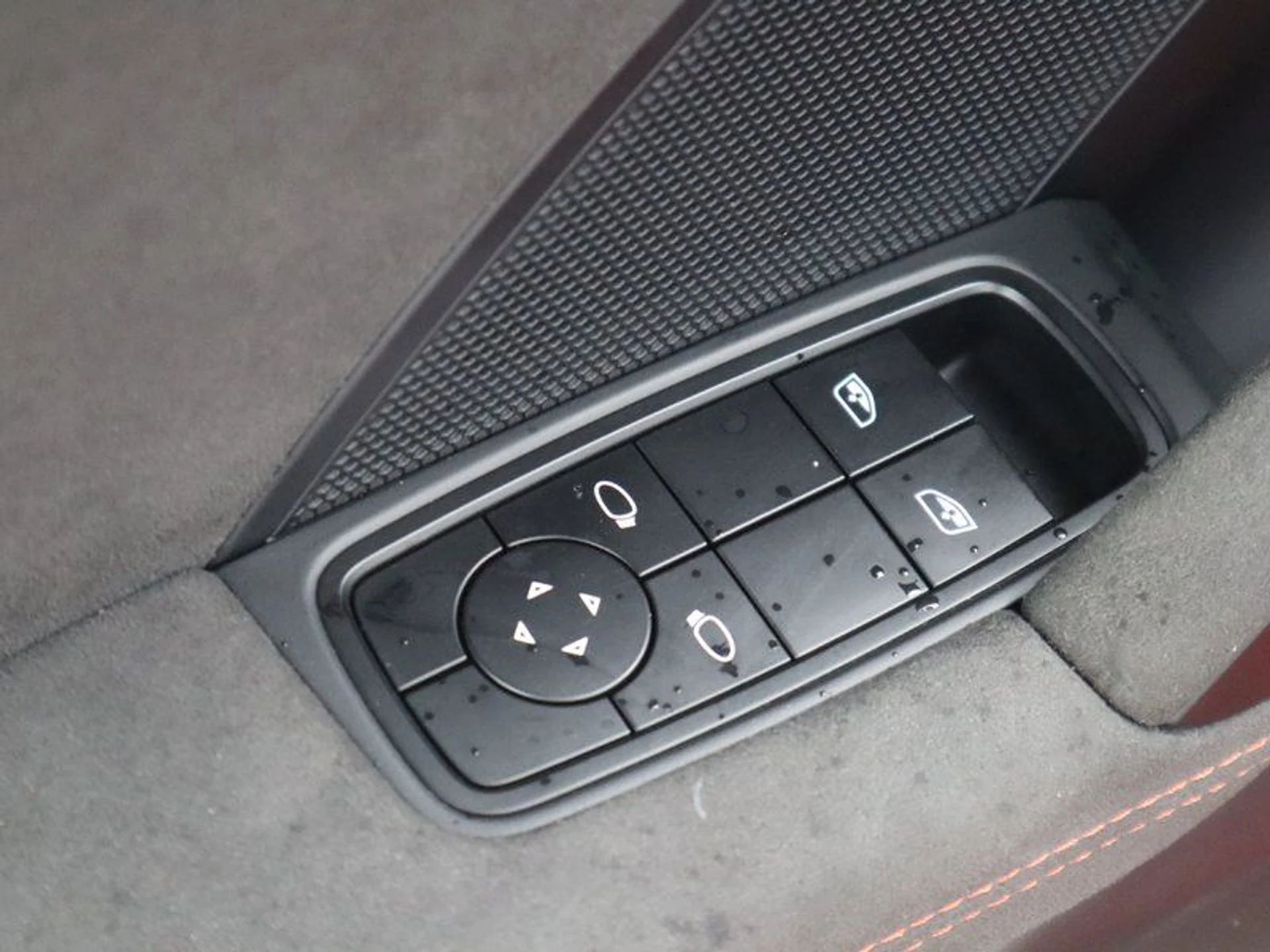 mph010_2705073198_37564554_08066_f432bcf51dd903a18f026d06c7285b00_9a64405c15